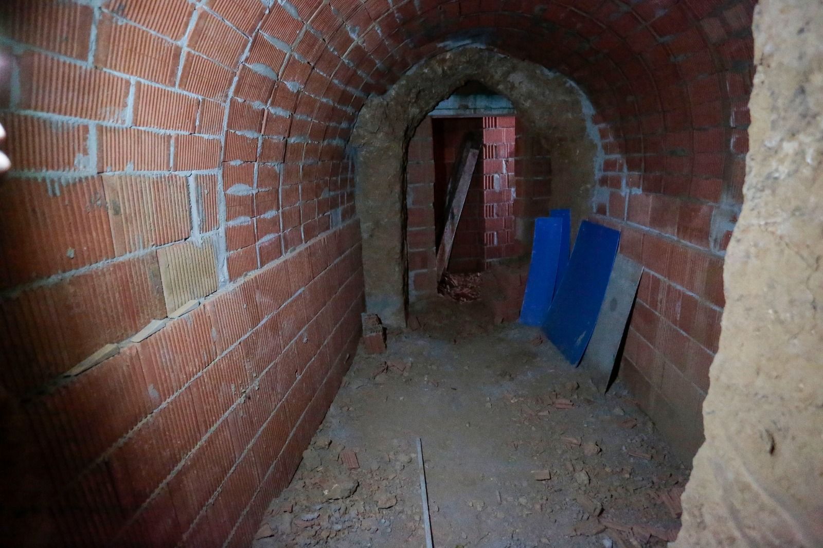 Foto de archivo de la construcción de una bodega