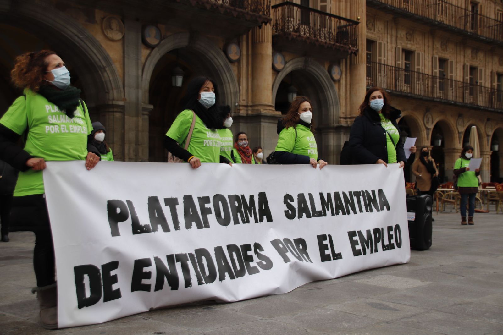 Concentración de la Plataforma Salmantina de Entidades por el Empleo en la Plaza Mayor