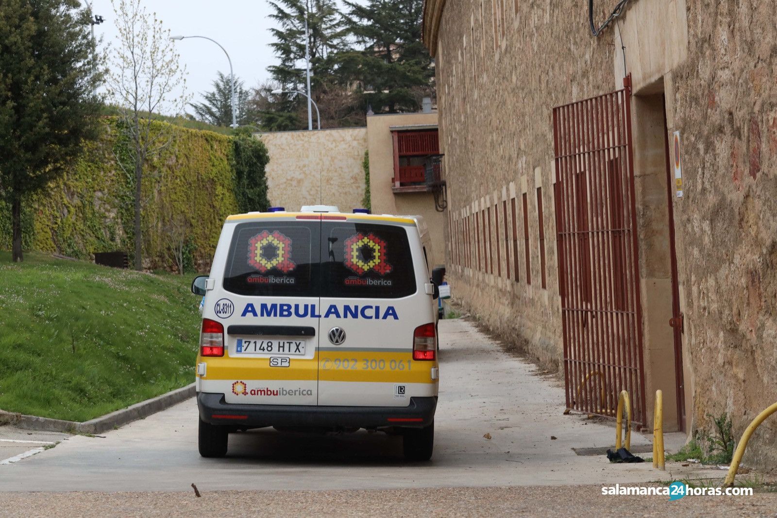 Hospital coronavirus ambulancia (1)