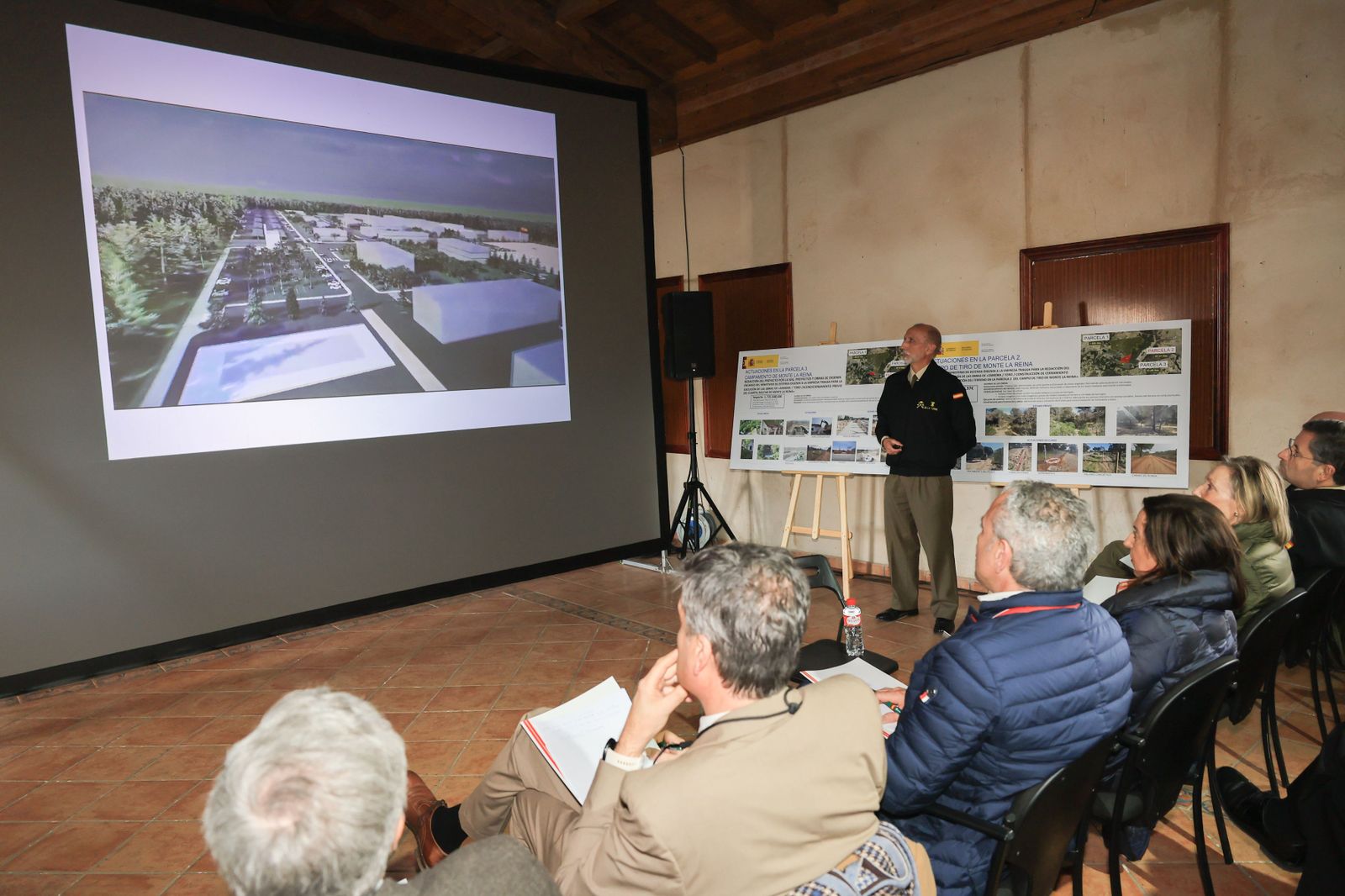 La visita de Margarita Robles a las obras de Monte la Reina el pasado mes de enero