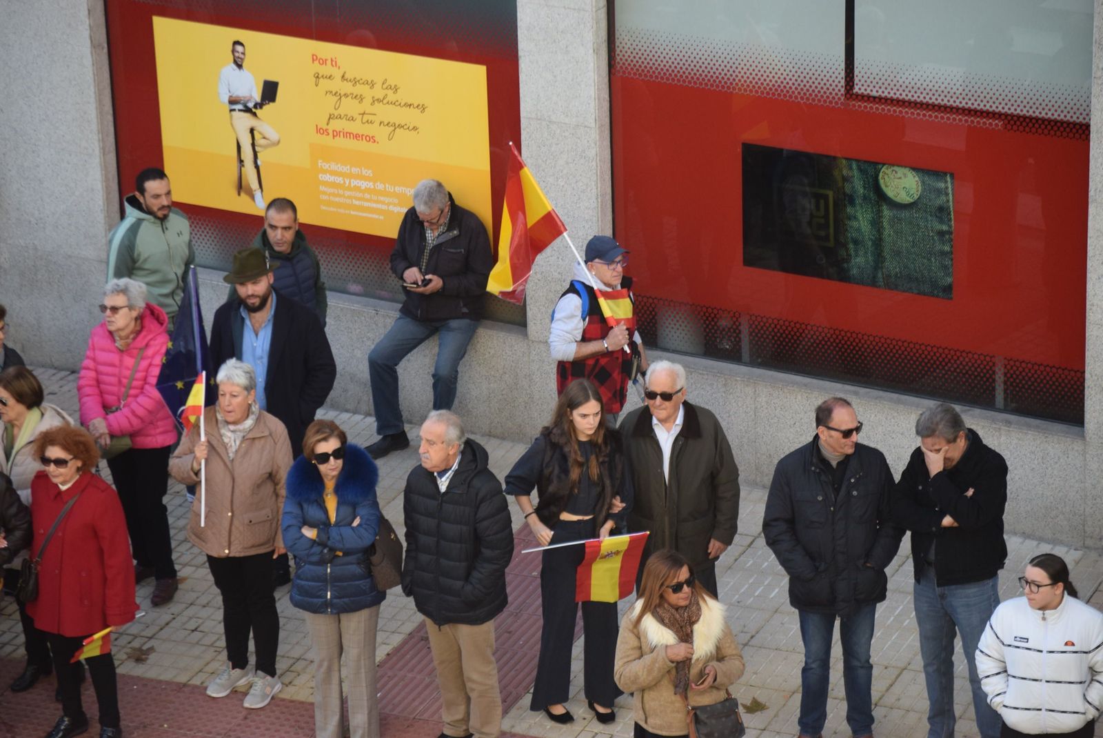 concentracion-del-pp-contra-la-amnistia-61