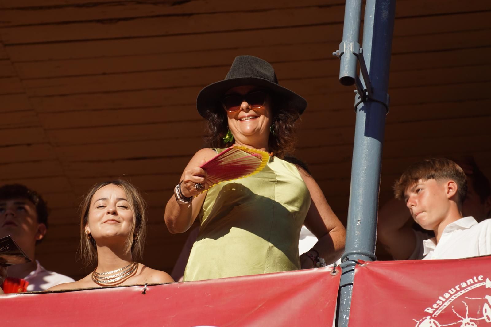 Así ha vivido la afición de La Glorieta el primer cartel de figuras de la feria: imágenes del ambiente en los tendidos y en el patio de cuadrillas