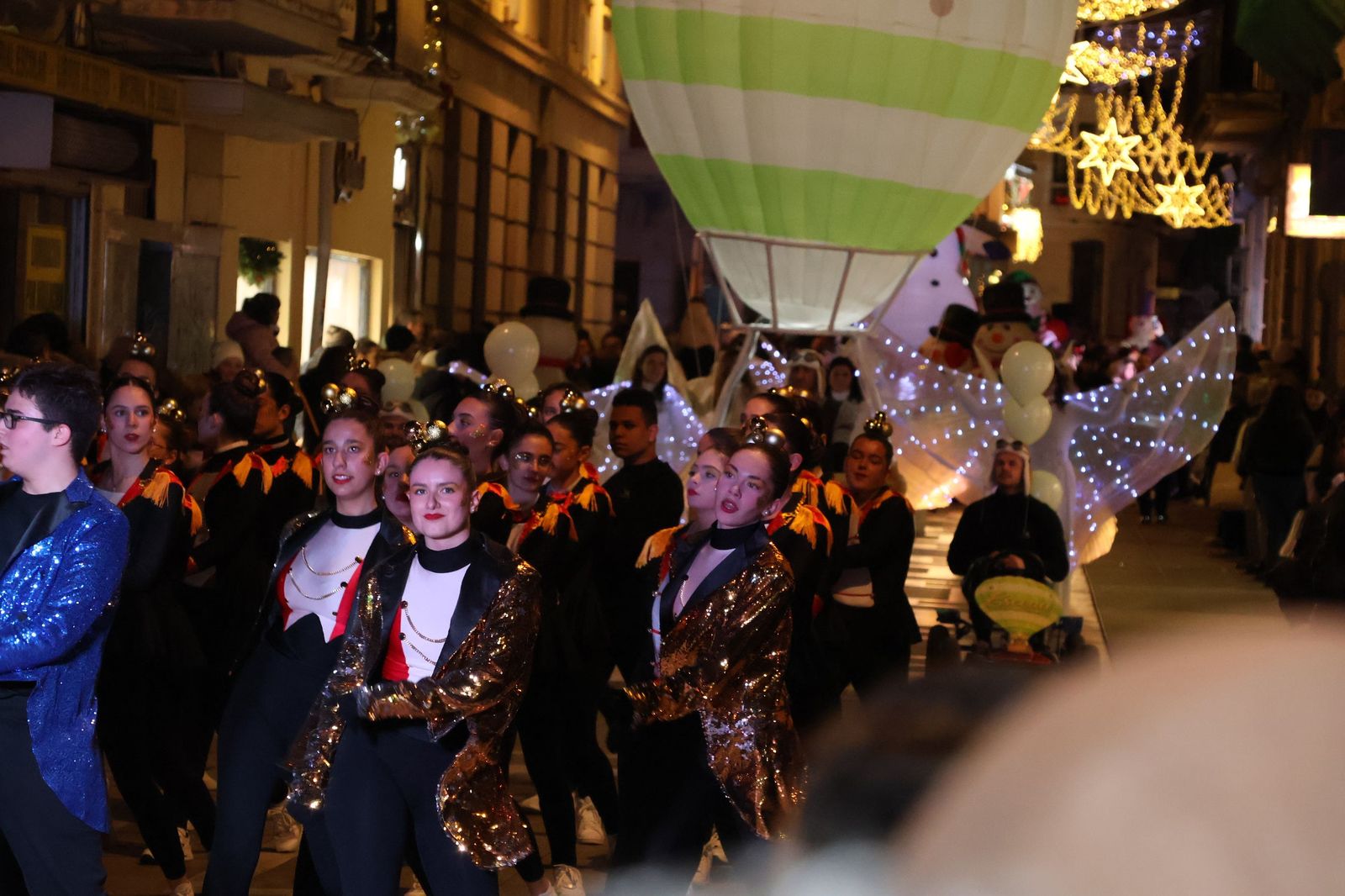 GALERÍA | El animado pasacalles de Escena por el centro de Zamora, en imágenes