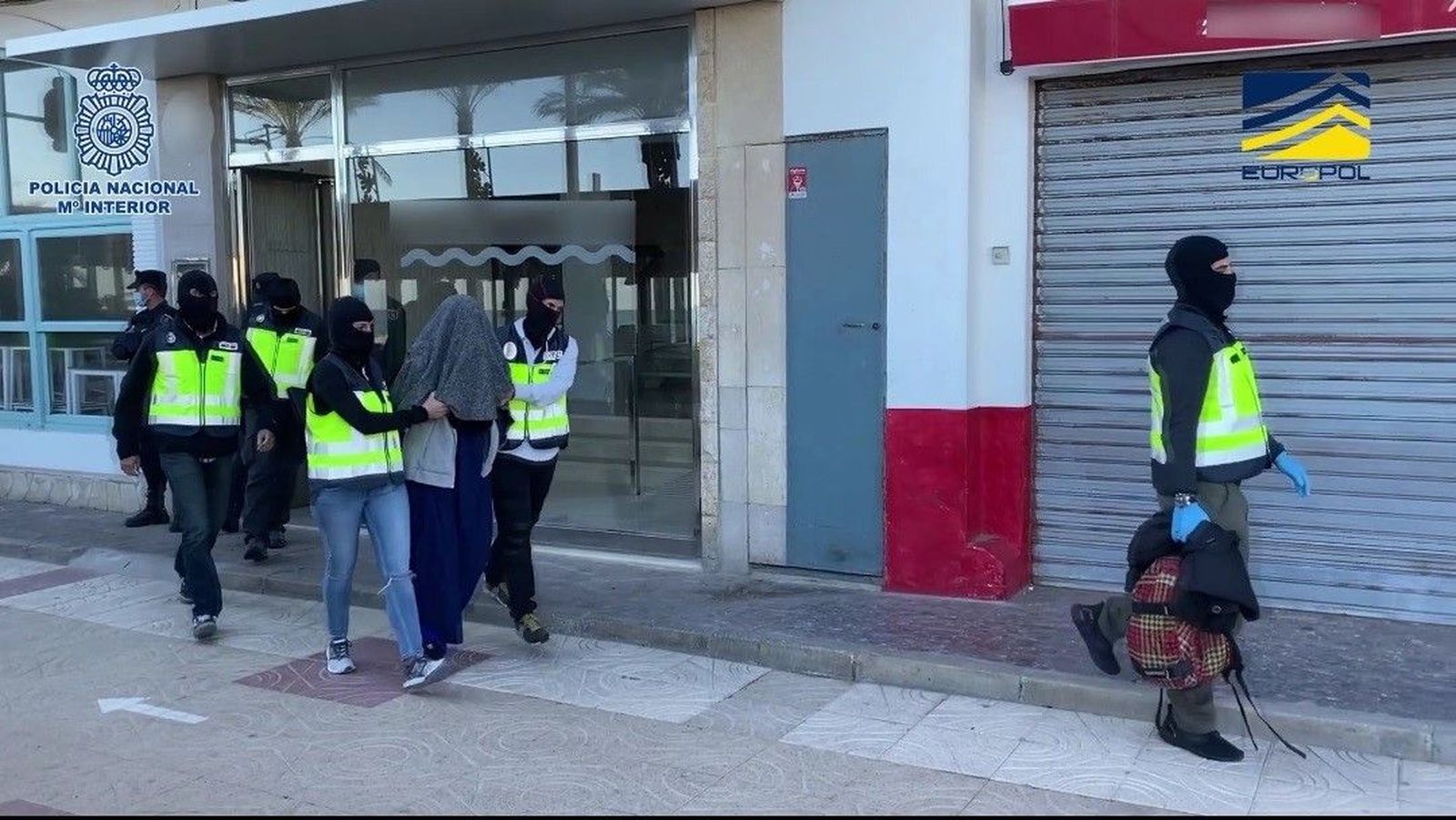Imagen de la mujer detenida en Valencia por querer viajar a Siria para unirse al DAESH