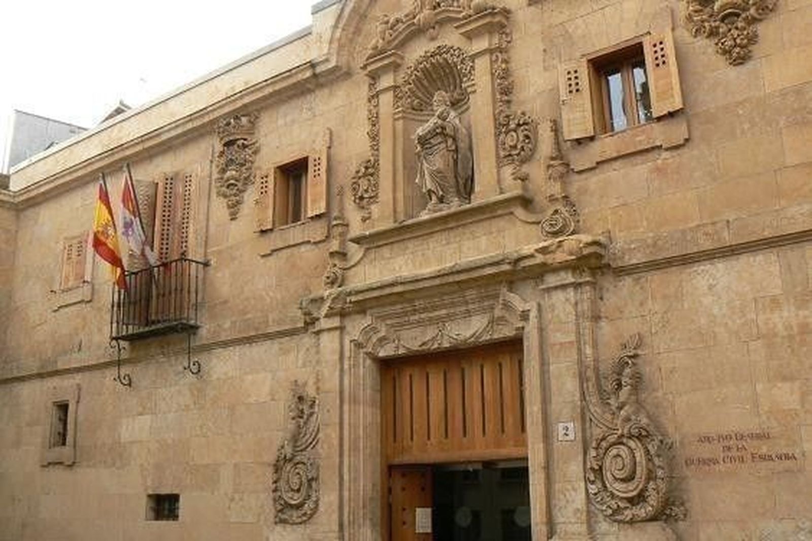URCL exige la devolución de fondos del Archivo de Salamanca URCL exige la devolución de fondos del Archivo de Salamanca