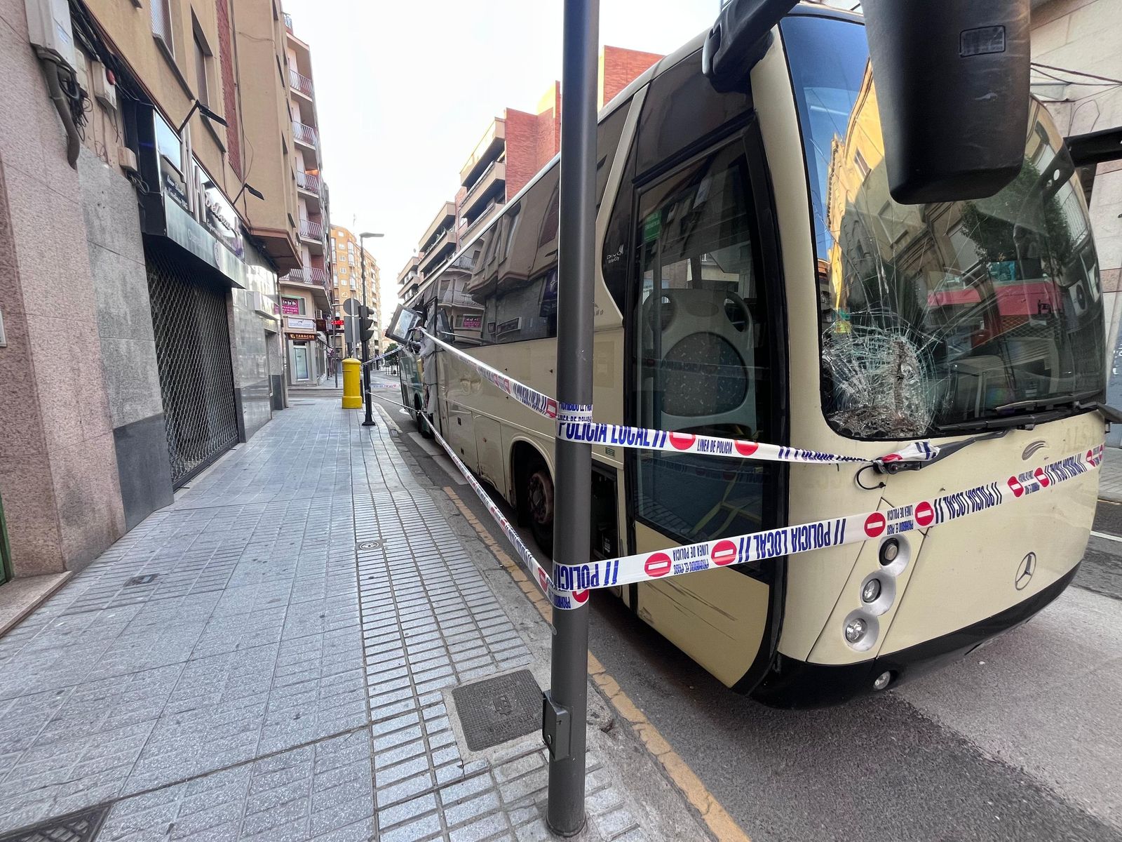 Autobús en la Calle Amargura (14).jpeg