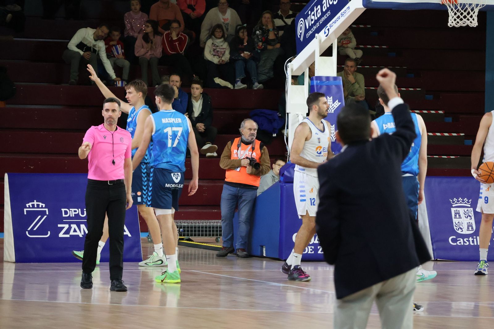 GALERÍA | El CB Zamora recibe al Melilla Baloncesto en busca de la victoria en su primer partido del año