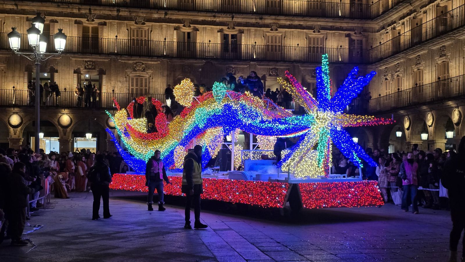 Los Reyes Magos recorren las calles de Salamanca en la Cabalgata 2026
