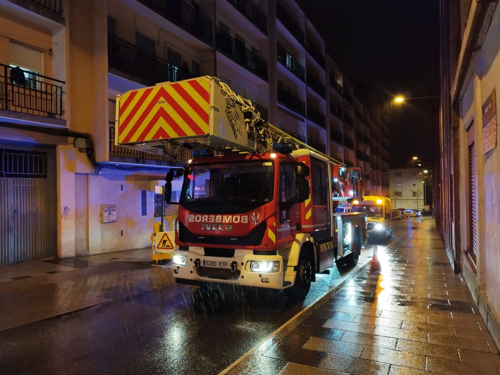 incendio-en-vivienda-calle-galileo-fotos-s24h-7