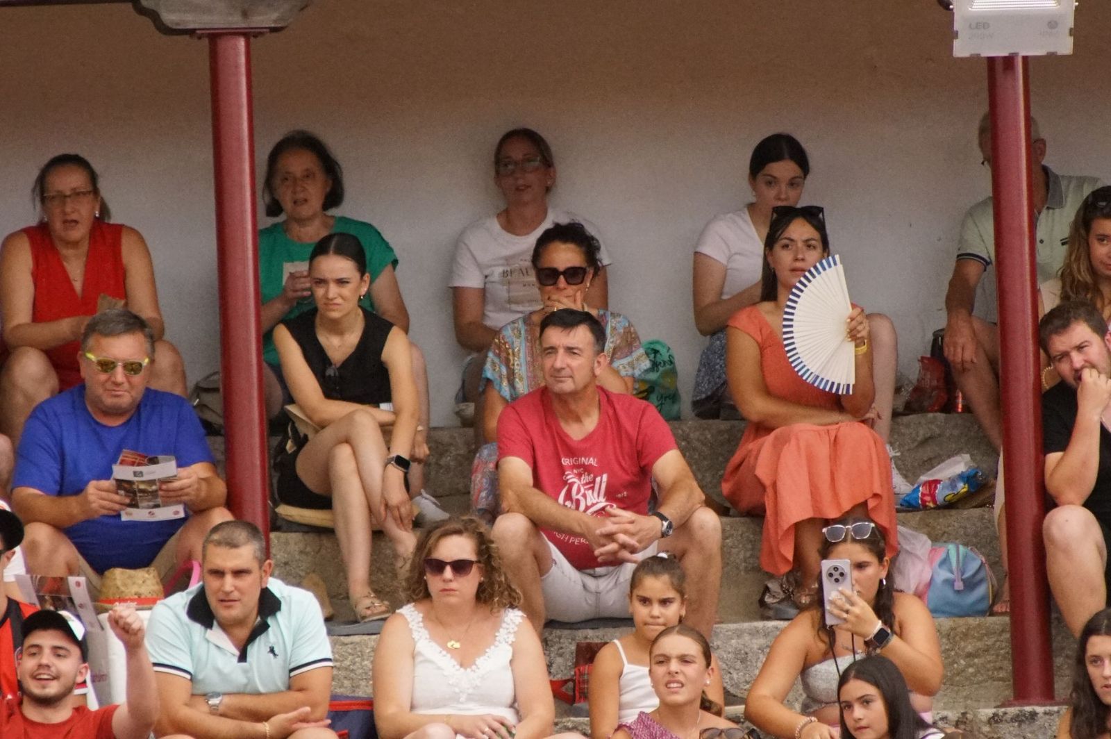 Javier Castaño se despide de Guijuelo y Damián Castaño, su hermano, e Ismael Martín salen a hombros en Guijuelo