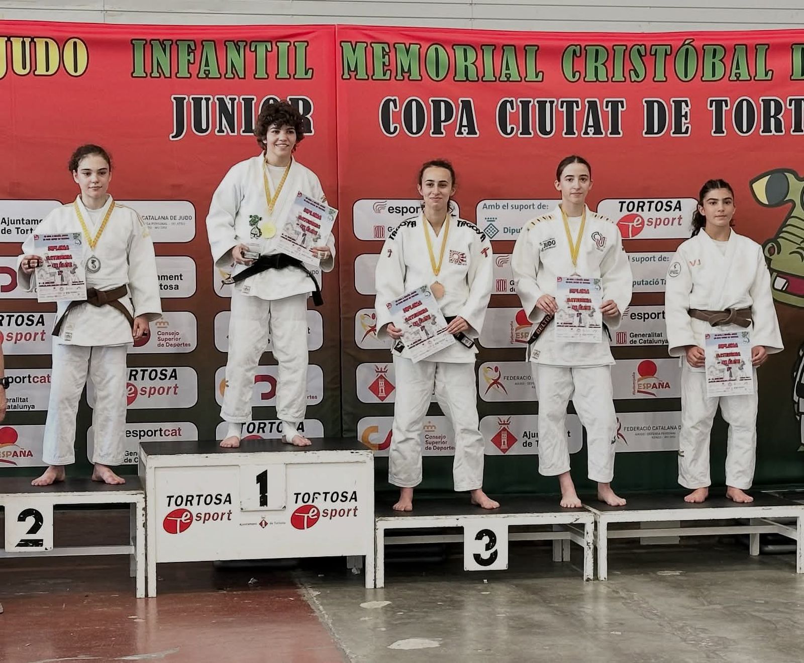 Elena Bahamonde en el podio. Judo Morales