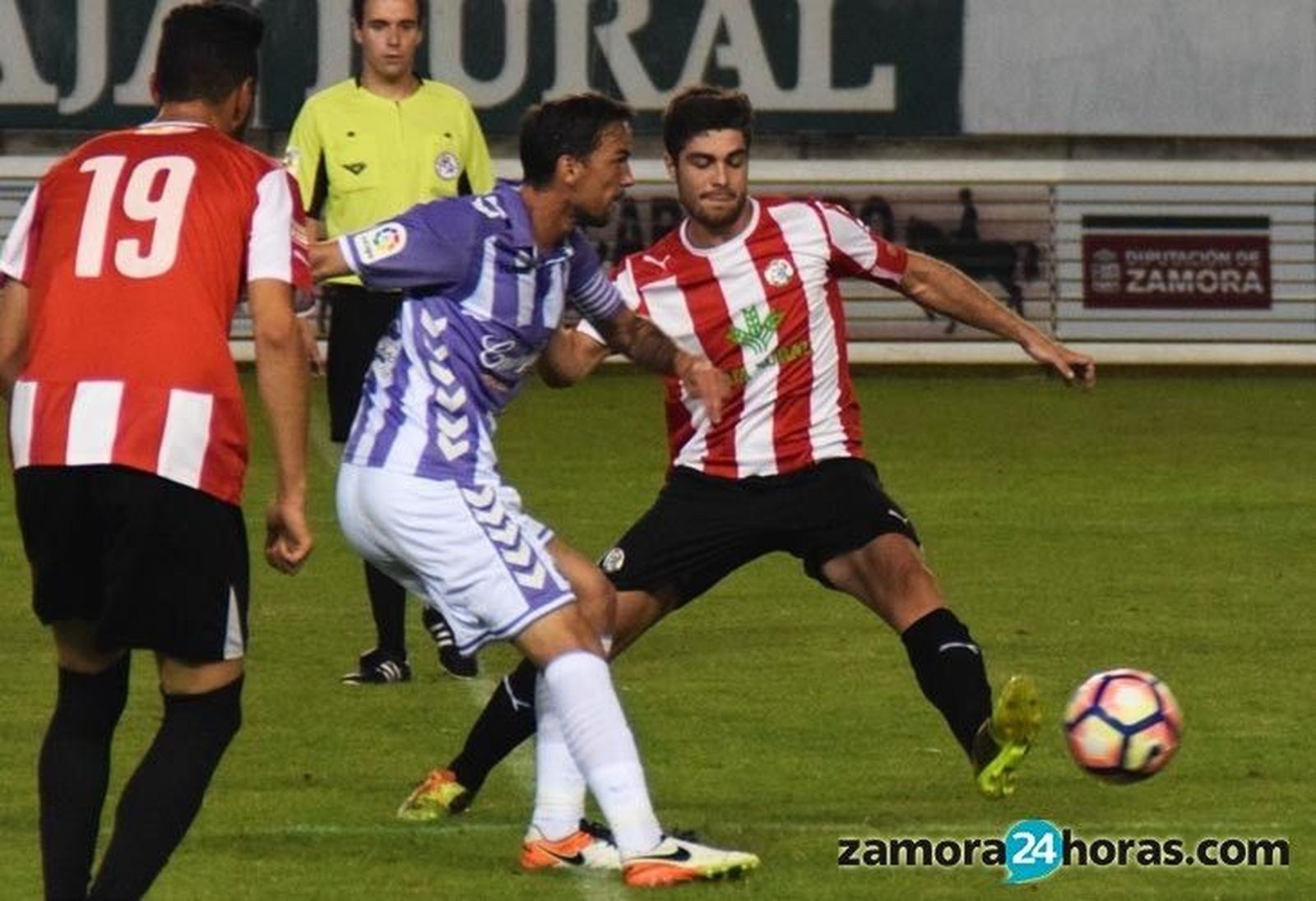 El Real Valladolid se adjudica el III Memorial Agustín Villar