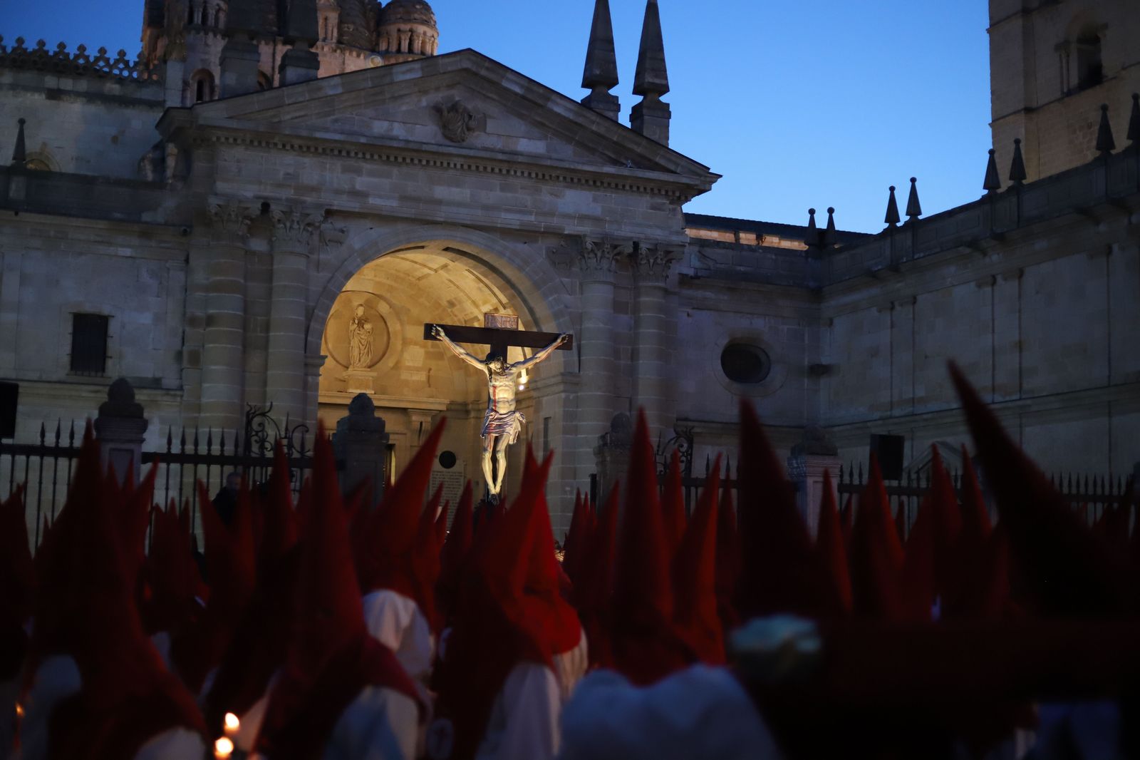 procesion-de-la-cofradia-del-silencio-foto-maria-lorenzo-15