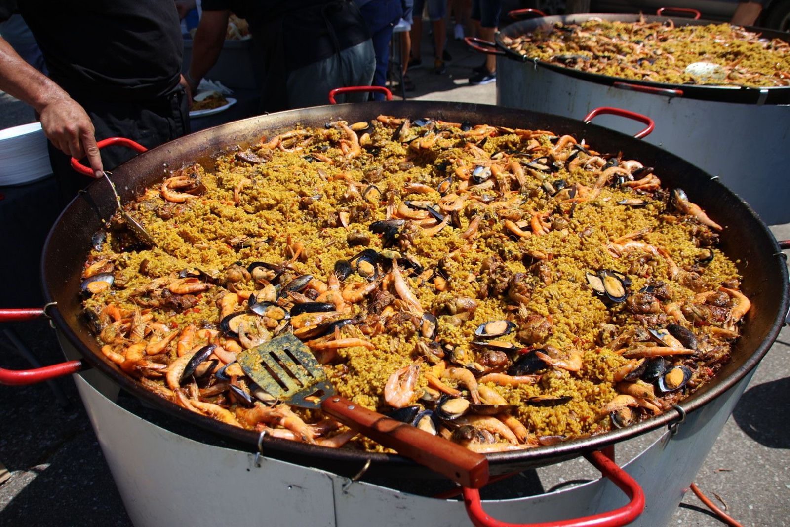 Paella popular en Rollán