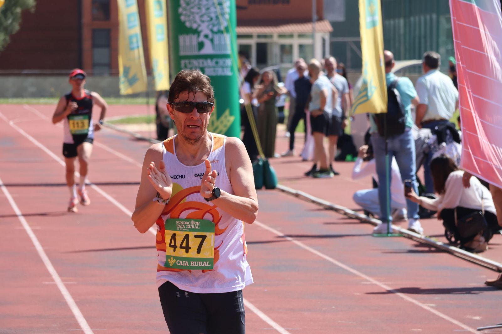 GALERÍA | Revive en imágenes la llegada a meta de los atletas en la Media Maratón de Zamora
