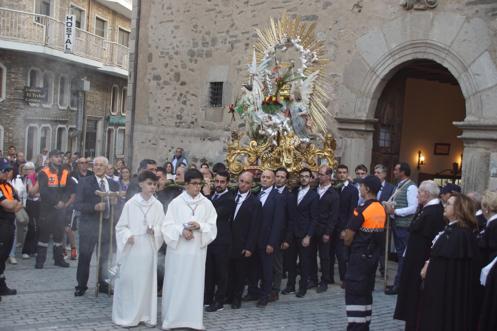 Procesión de Santa Teresa en Alba 2025 (6).jpeg