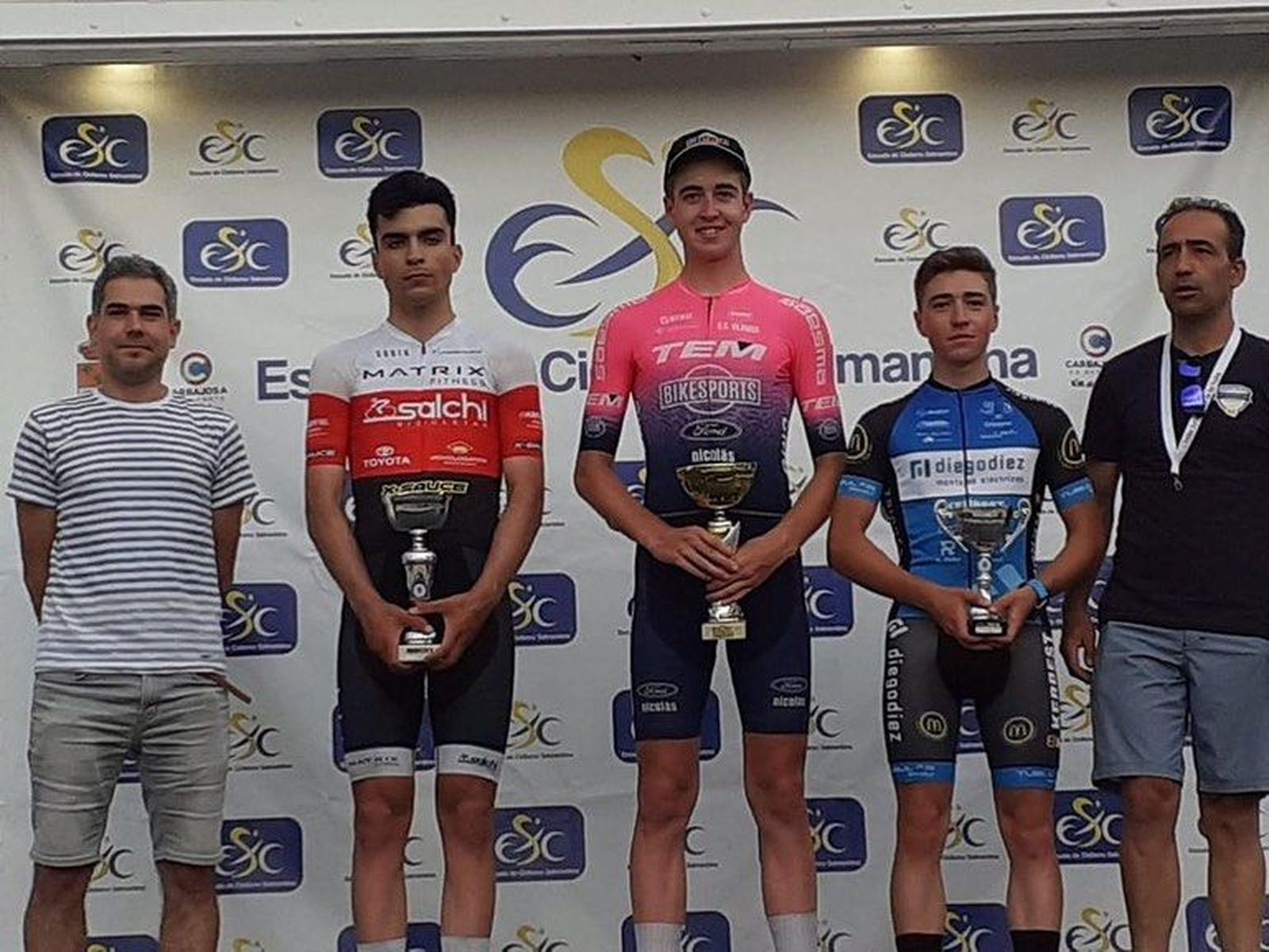 Podio Trofeo Ayuntamiento Sardón de los Frailes de 2022, con Adrià Franquesa como ganador