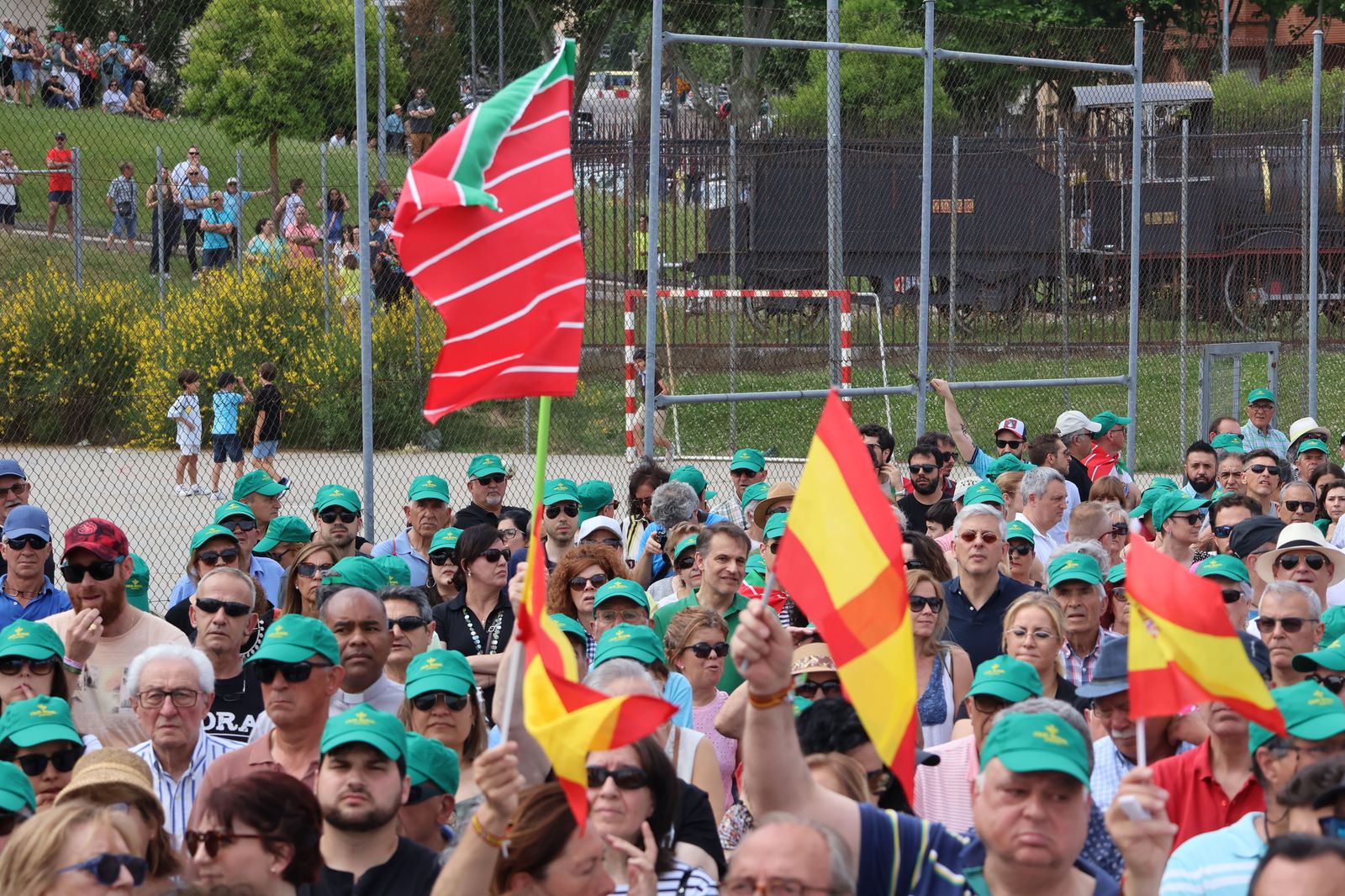 manifestacion-contra-la-perida-de-servicios-de-ave-84