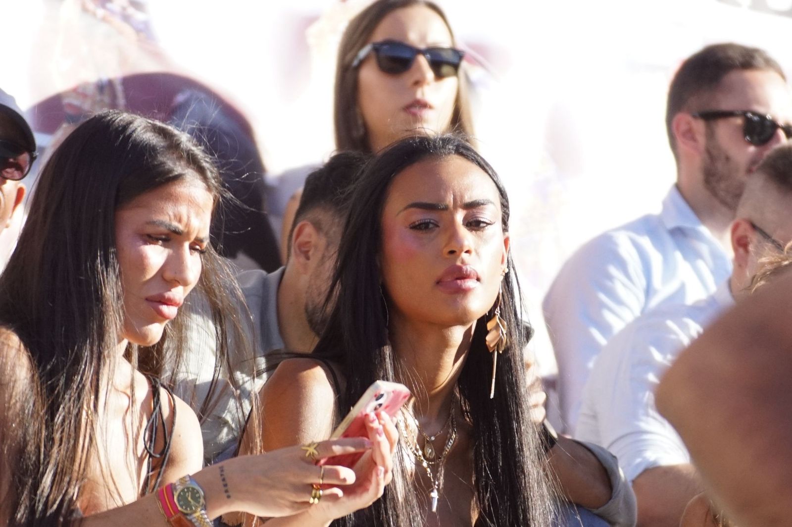 Así se ha vivido la primera corrida de la feria 2025 en La Glorieta: imágenes del ambiente en los tendidos y en el patio de cuadrillas