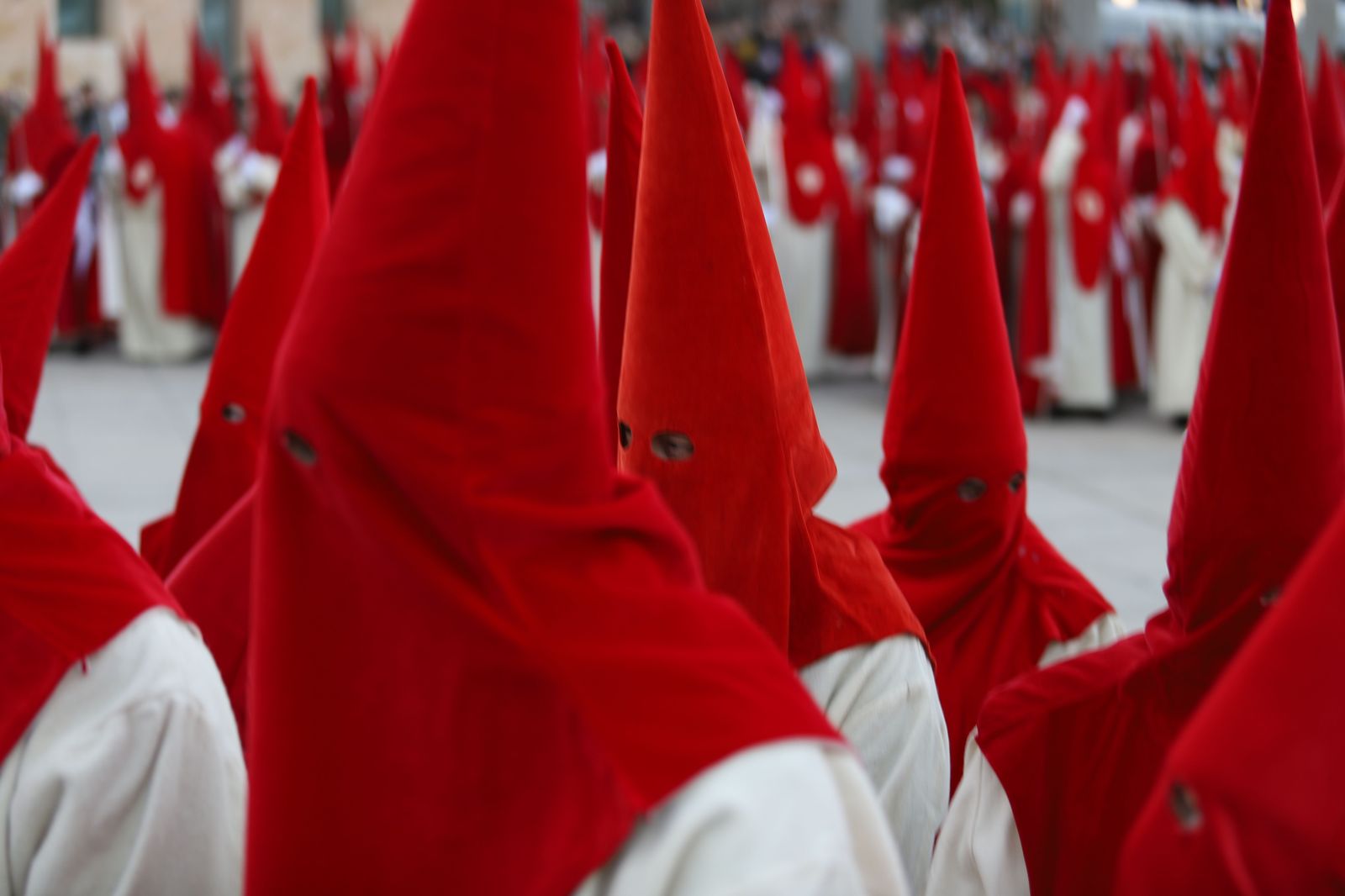 procesion-de-la-cofradia-del-silencio-foto-maria-lorenzo-12