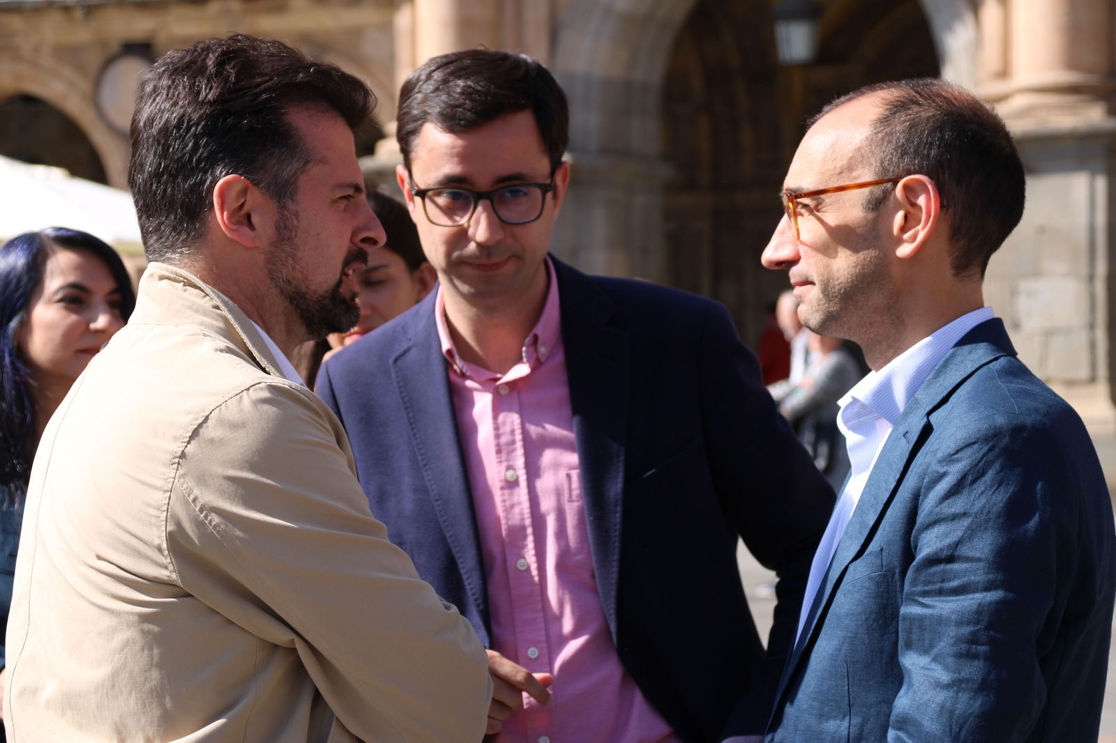 luis-tudanca-david-serrada-y-jose-luis-mateos-mantienen-un-encuentro-c-34