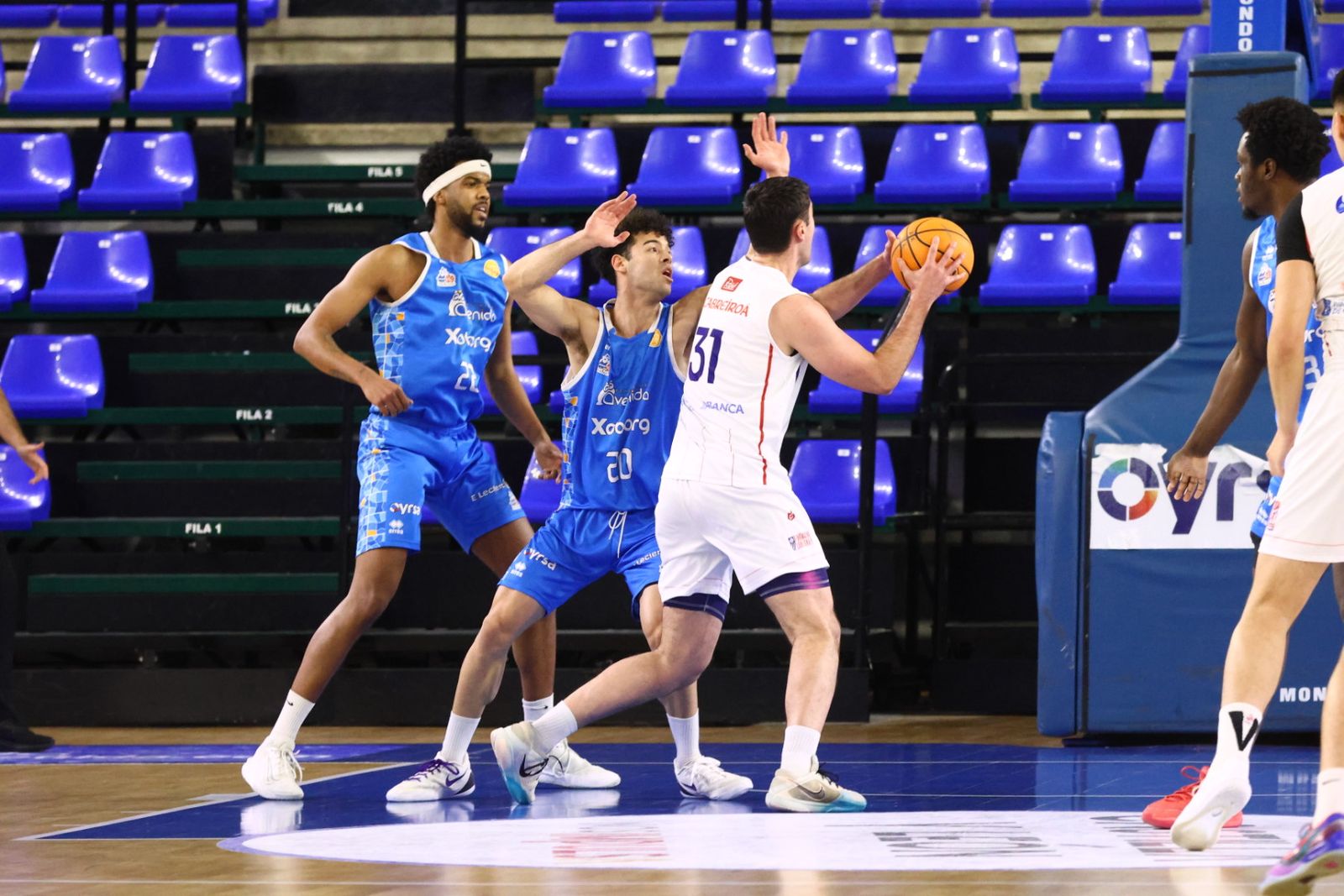 Perfumerías Avenida - Obradoiro Ames