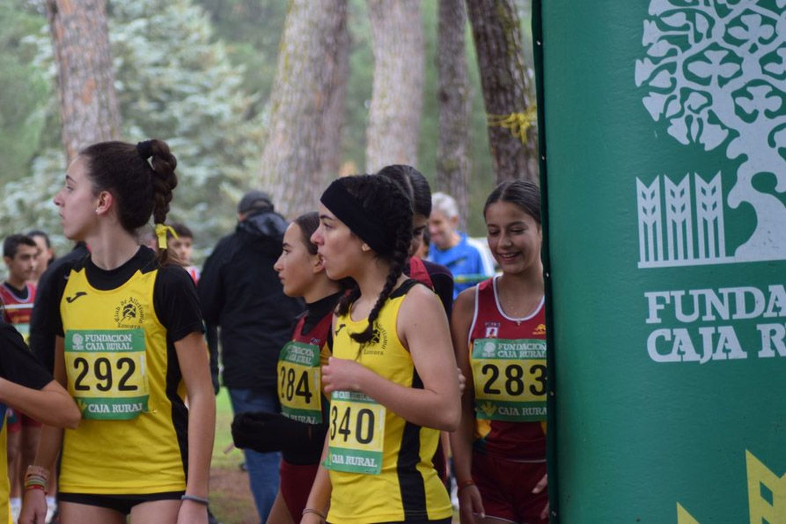 cross-de-otono-en-el-bosque-de-valorio-62