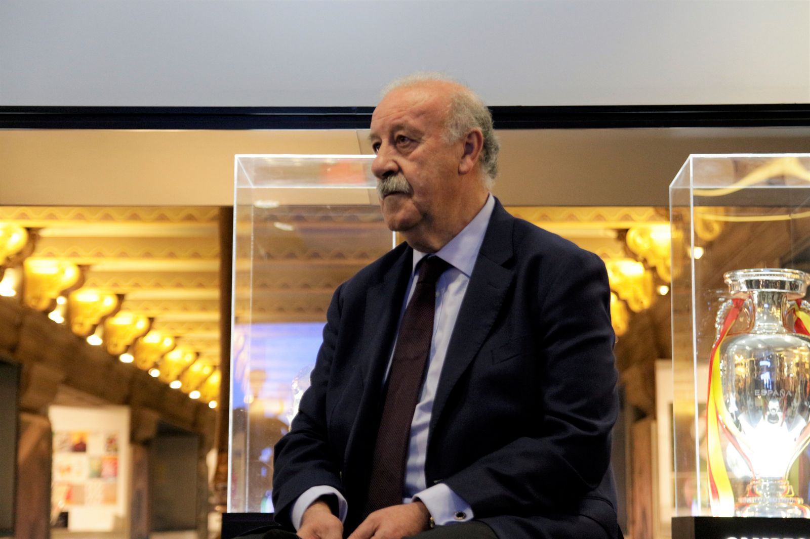 Vicente del Bosque en el Espacio Selección del edificio telefónica