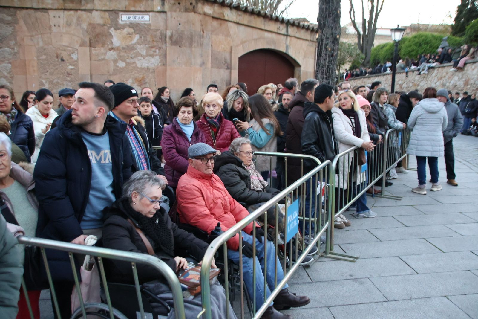 Así ha sido el ambiente en la procesión del Cristo de los Doctrinos y la Virgen de la Amargura