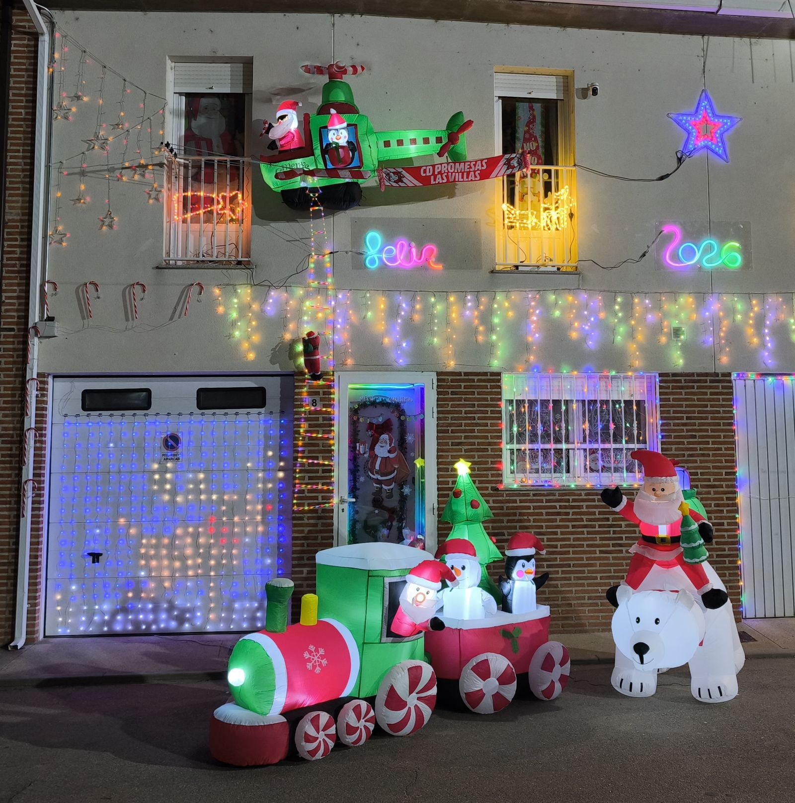 J.A.O.R. - Decoración navideña en una vivienda de Babilafuente (6).jpg