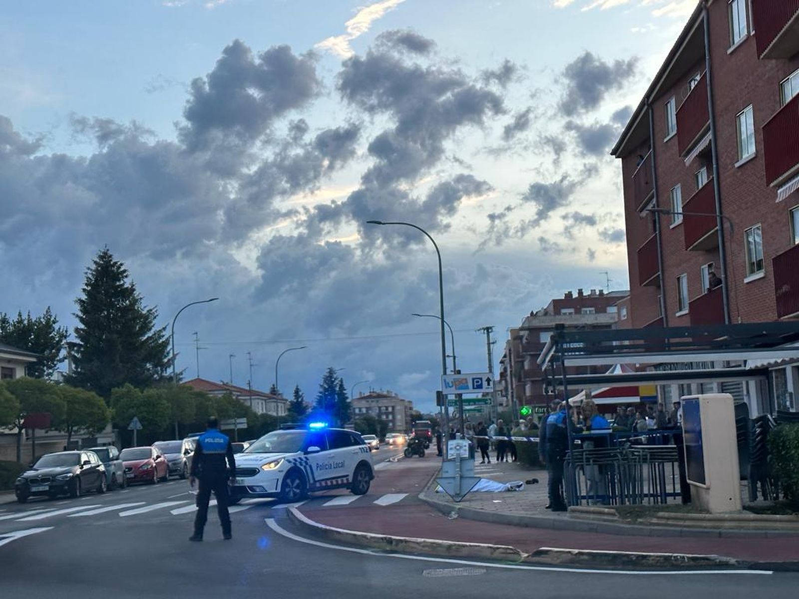 fallece-tras-chocar-contra-una-senal-en-santa-marta-de-tormes