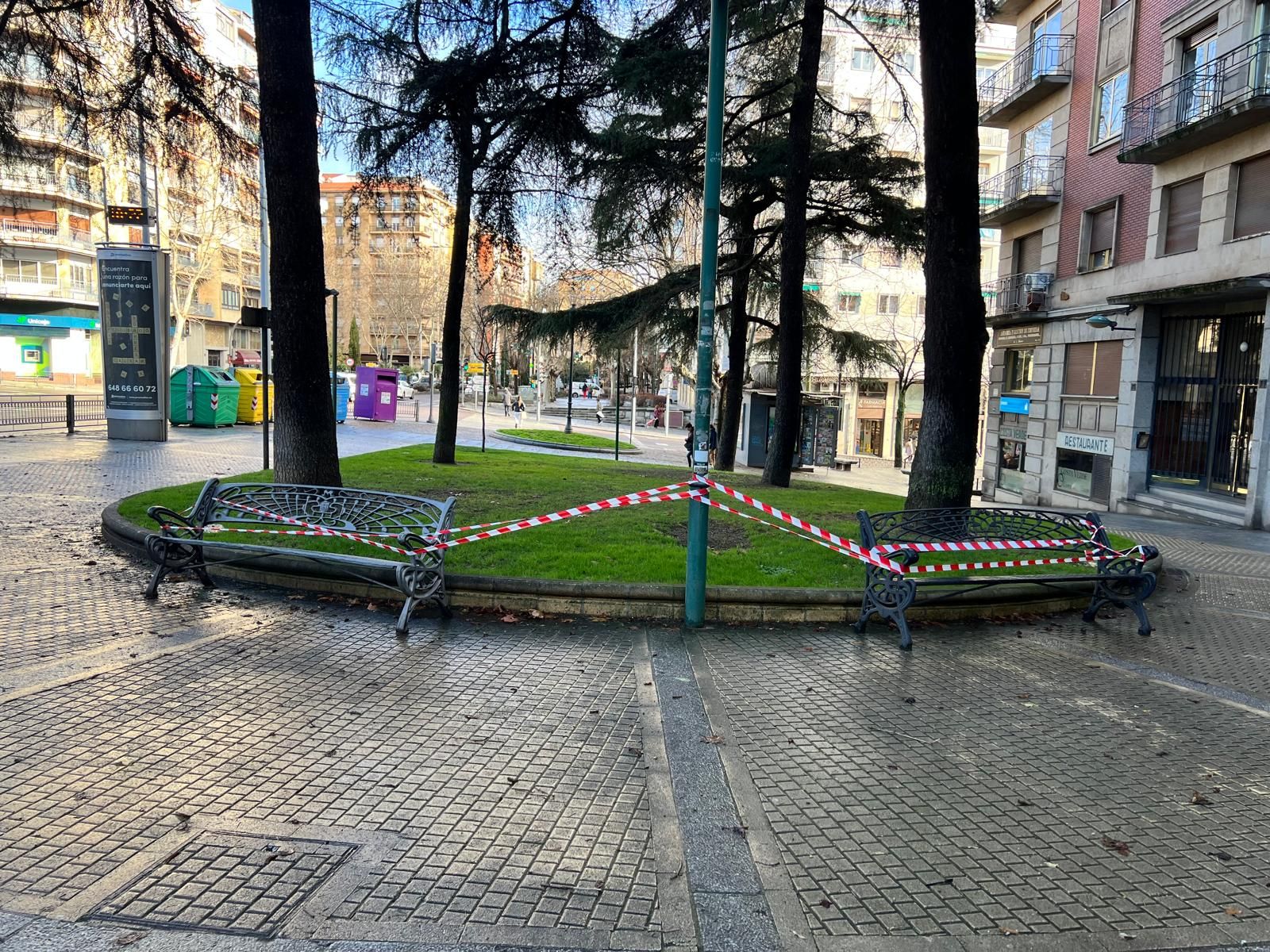 Parques cerrados por viento en Salamanca capital, parque de San Francisco