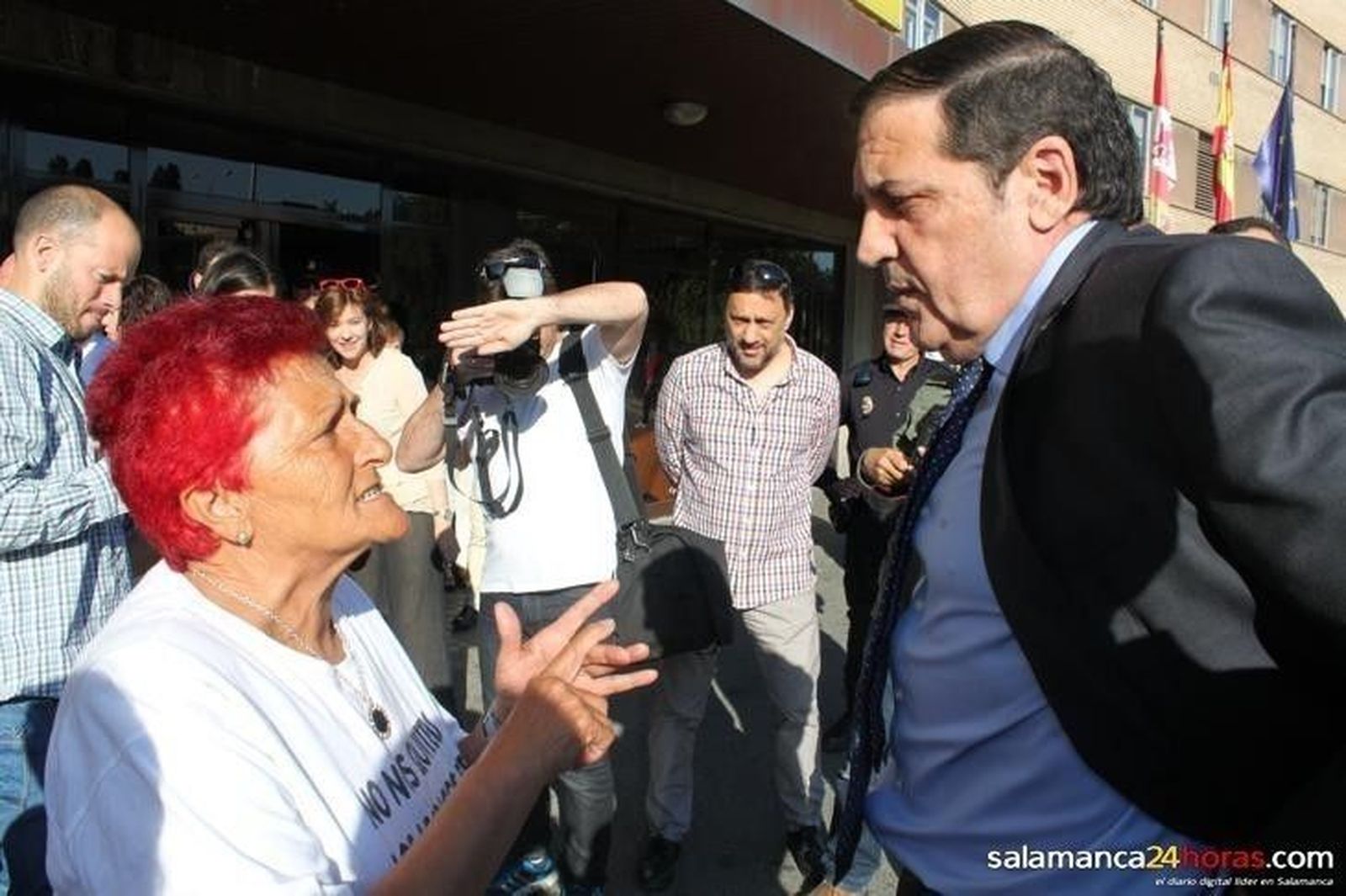 Nuevo acto de protesta de los vecinos de Brincones