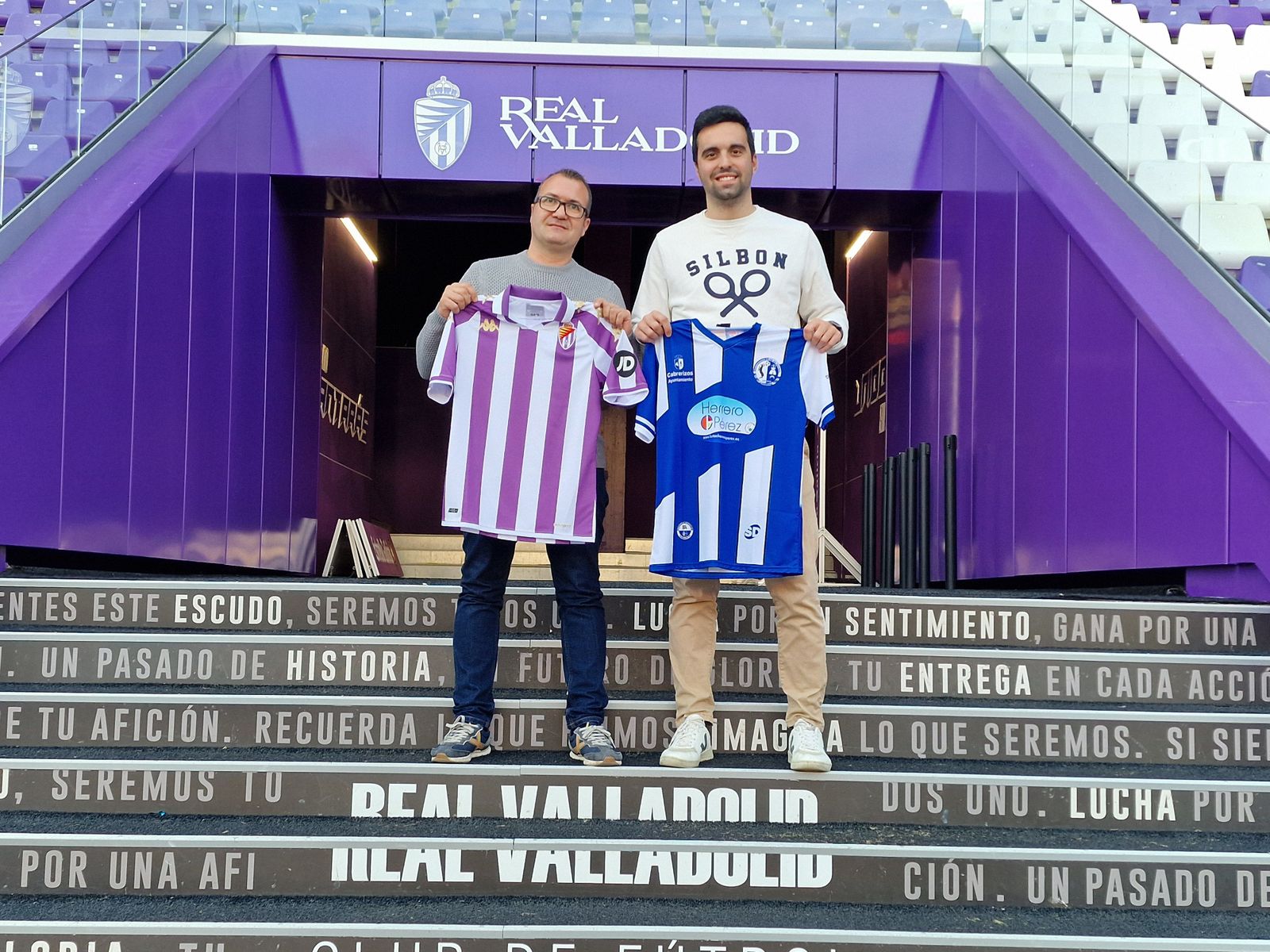 Convenio de colaboración entre el Real Valladolid y el Cabrerizos | FOTO CABRERIZOS CF