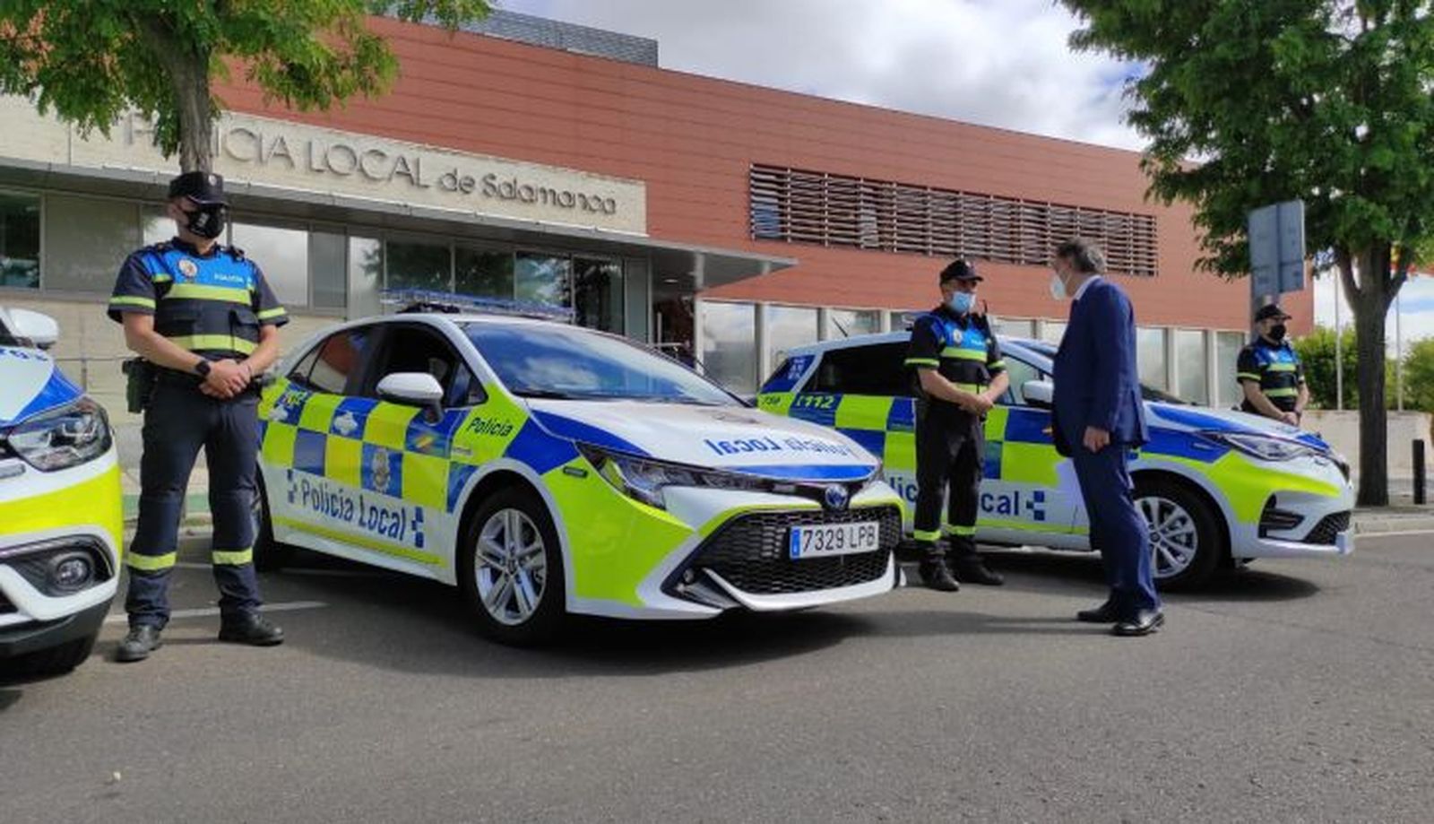 Presentación de los nuevos coches de la Policía Local (28)