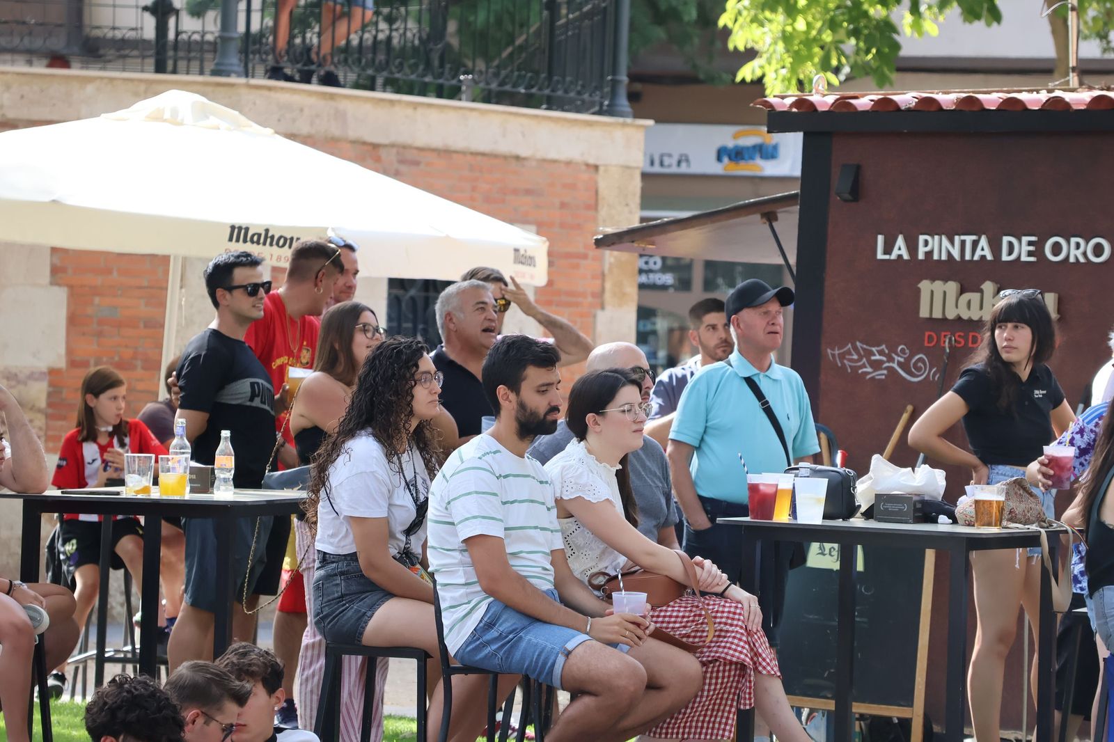 GALERÍA | Así se vivió la final de la Eurocopa Femenina en La Marina Fotos: Nuria Galindo