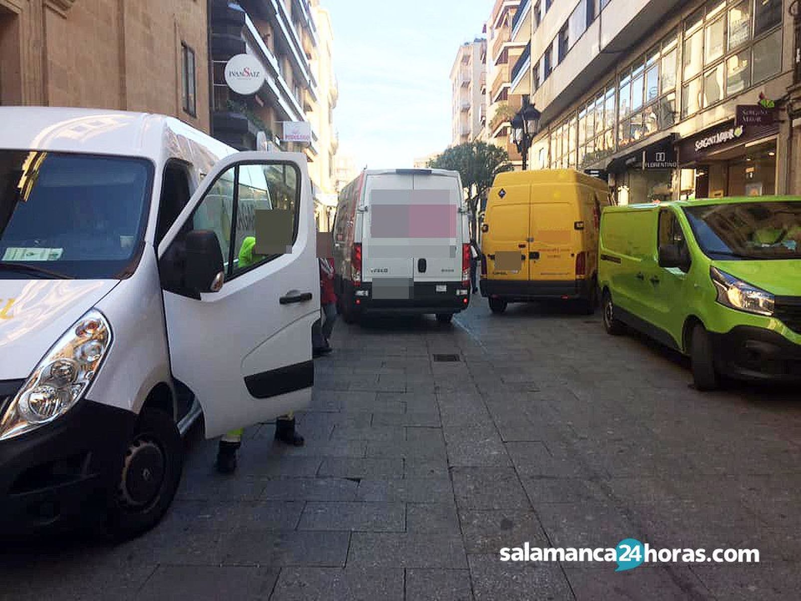 Carga y descarga calle Zamora