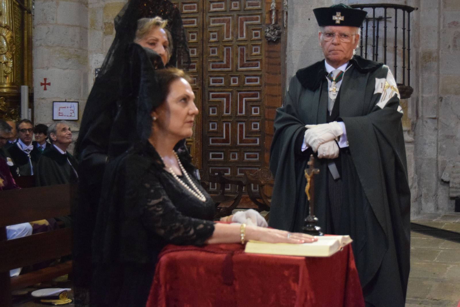 la-real-cofradia-de-caballeros-cubicularios-recibe-a-sus-nuevos-miembros-29