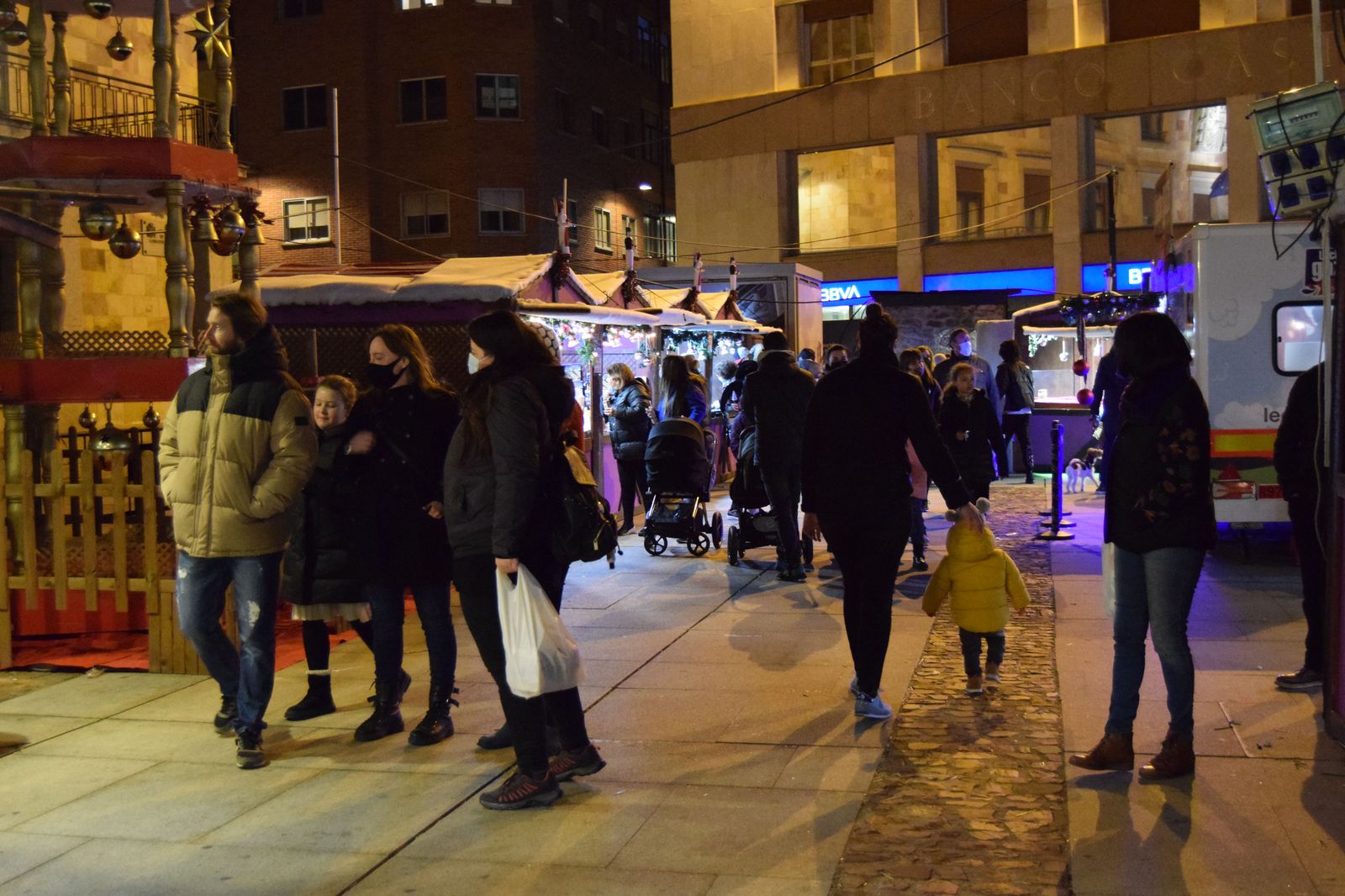 La Navidad aterriza en Zamora en forma de mercado