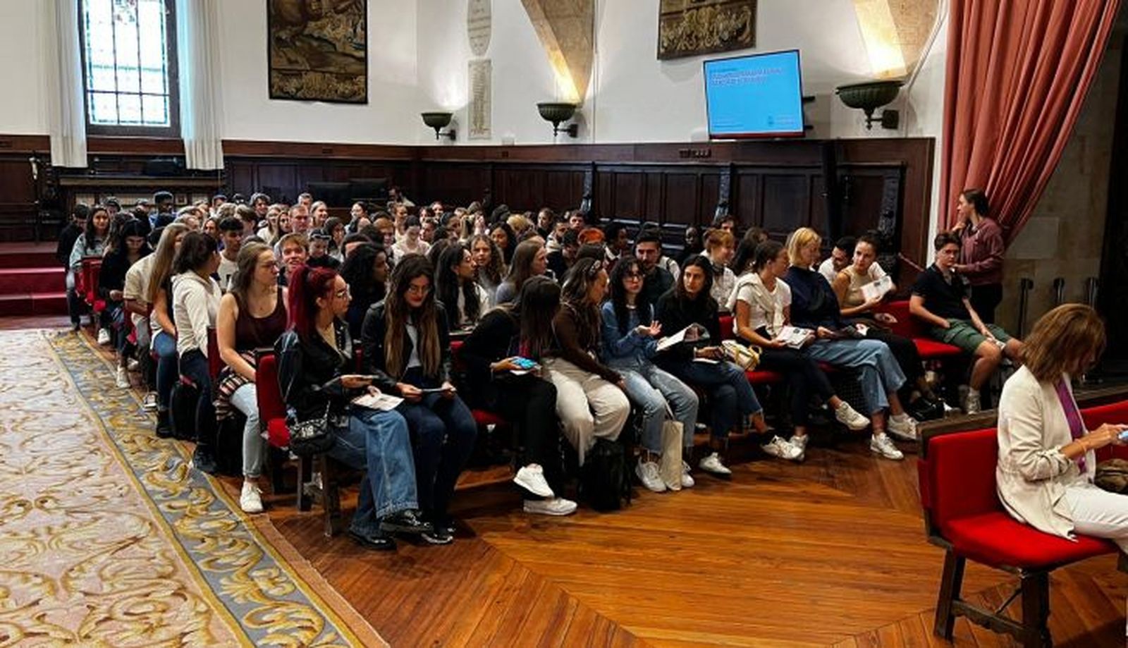 Bienvenida a los estudiantes de los programas Erasmus y de movilidad internacional en la USAL