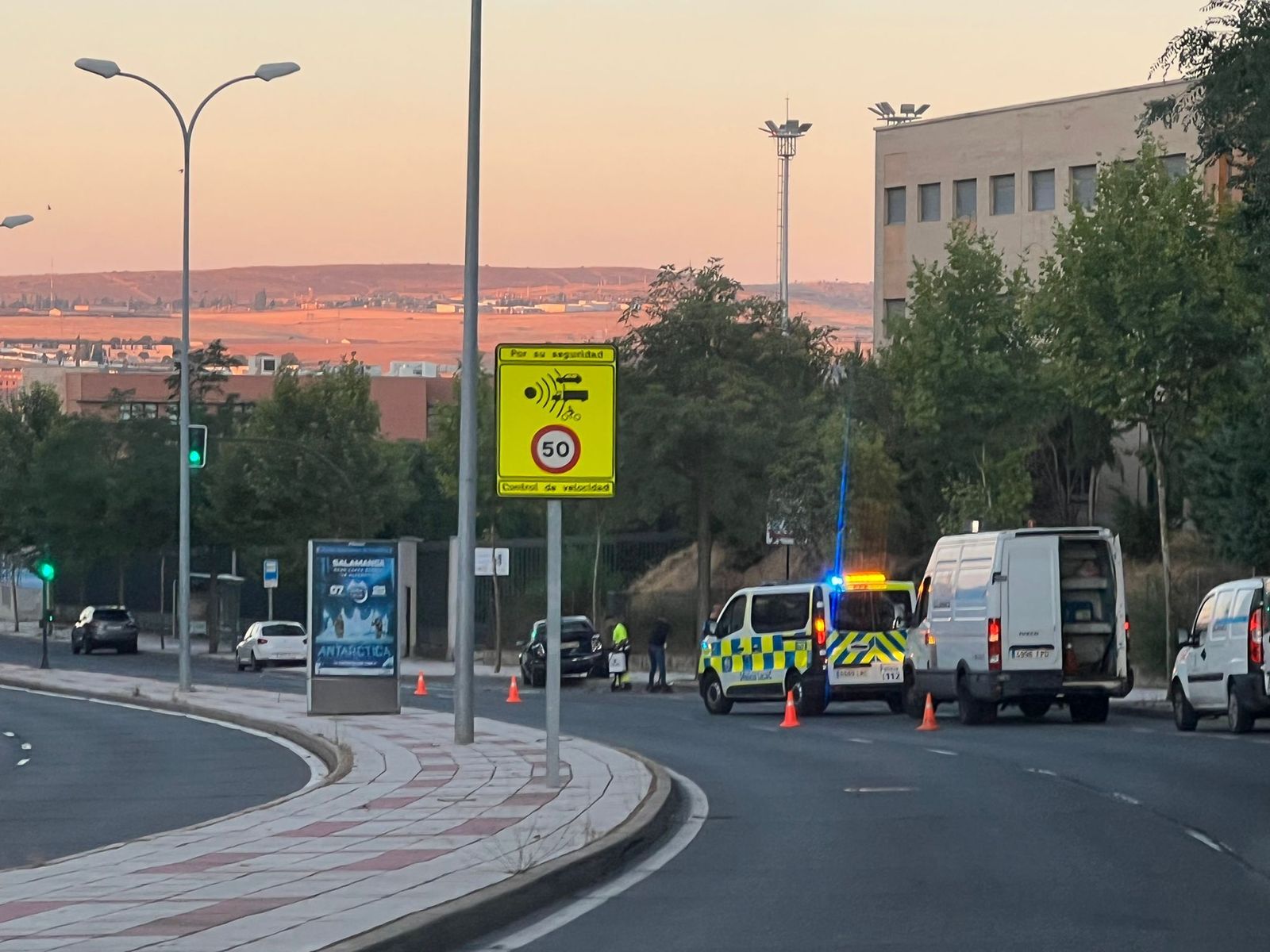 accidente-en-la-avenida-del-doctor-ramos-del-manzano-fotos-s24h-5