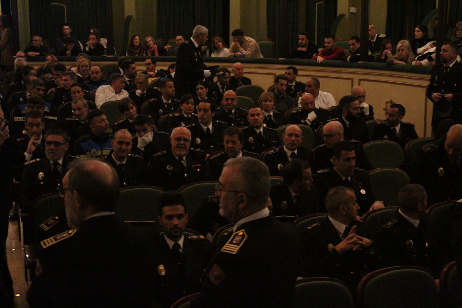 entrega-de-medallas-de-reconocimiento-a-la-policia-local-9