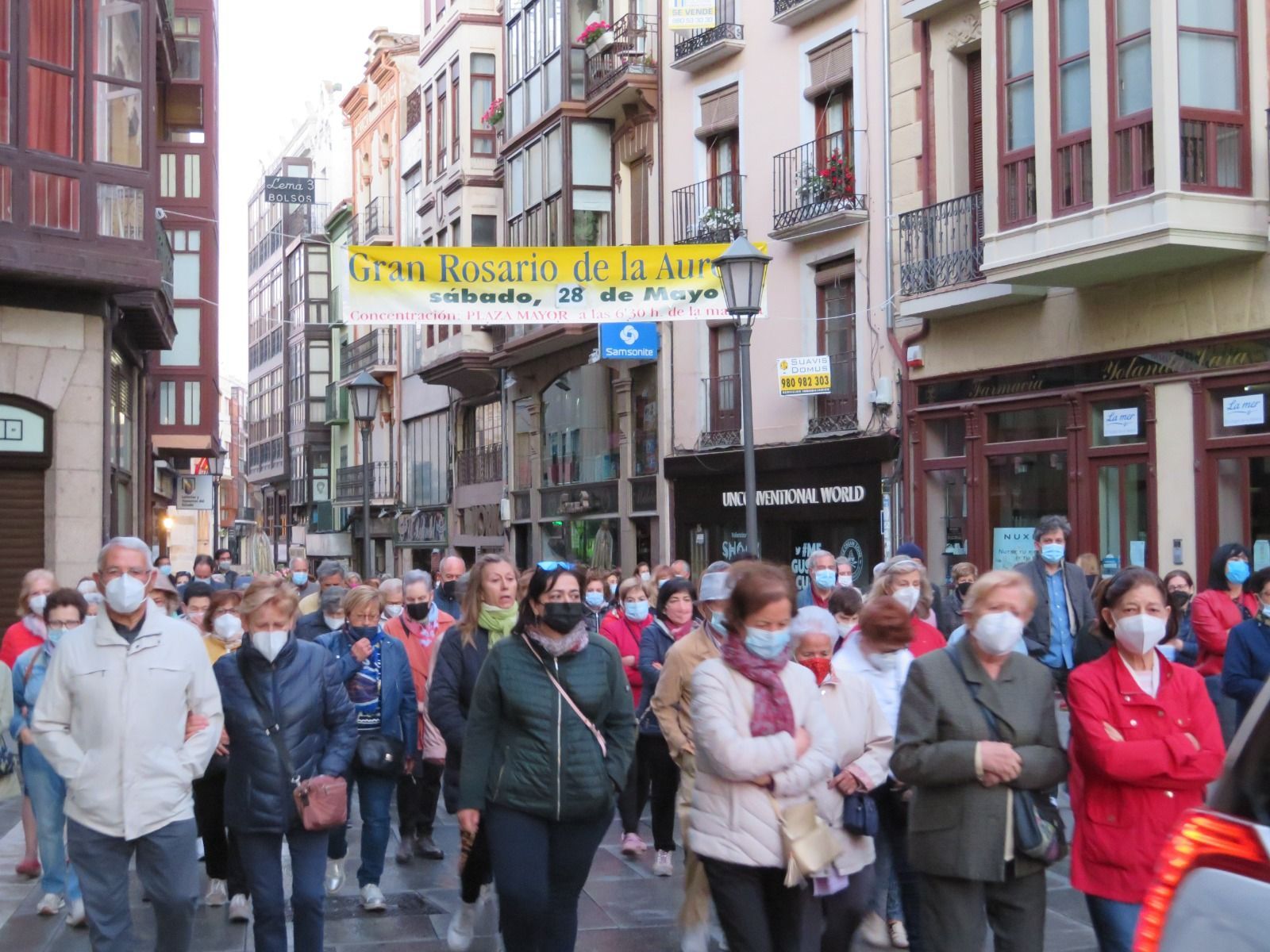 Rosario de la Aurora (3)