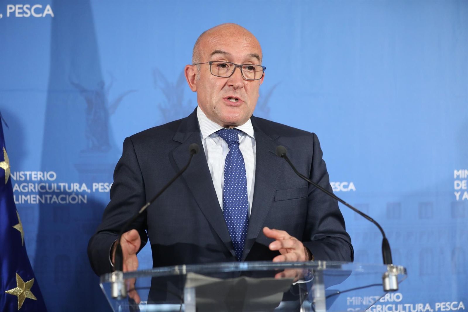 El consejero de Agricultura, Jesús Julio Carnero. | EP