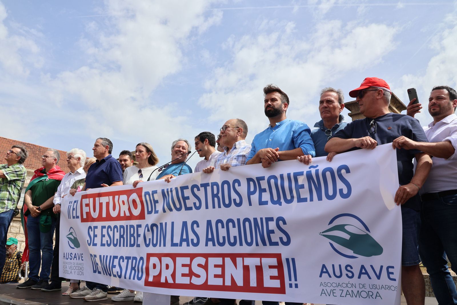 manifestacion-contra-la-perida-de-servicios-de-ave-57