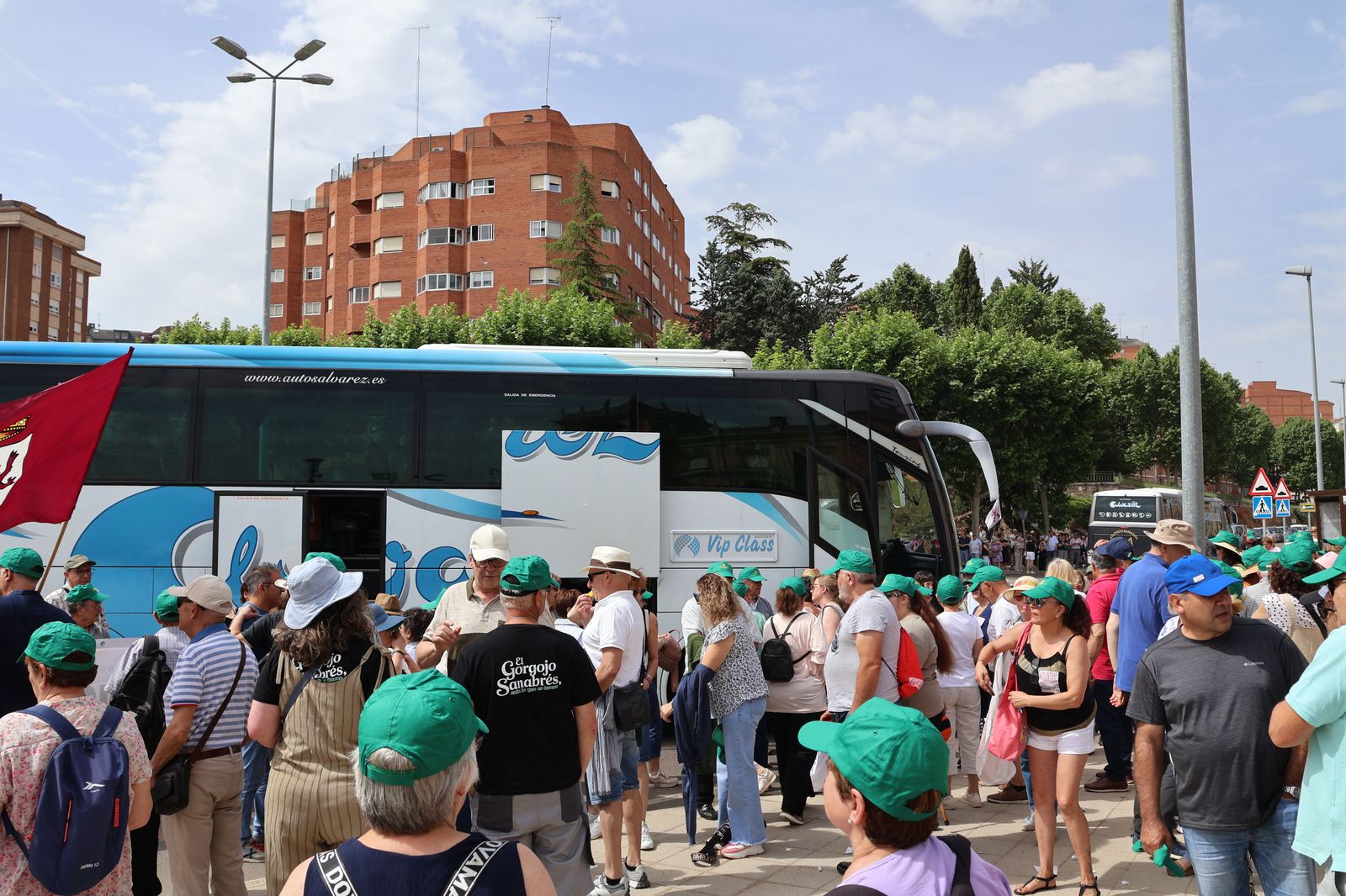 manifestacion-contra-la-perida-de-servicios-de-ave-20