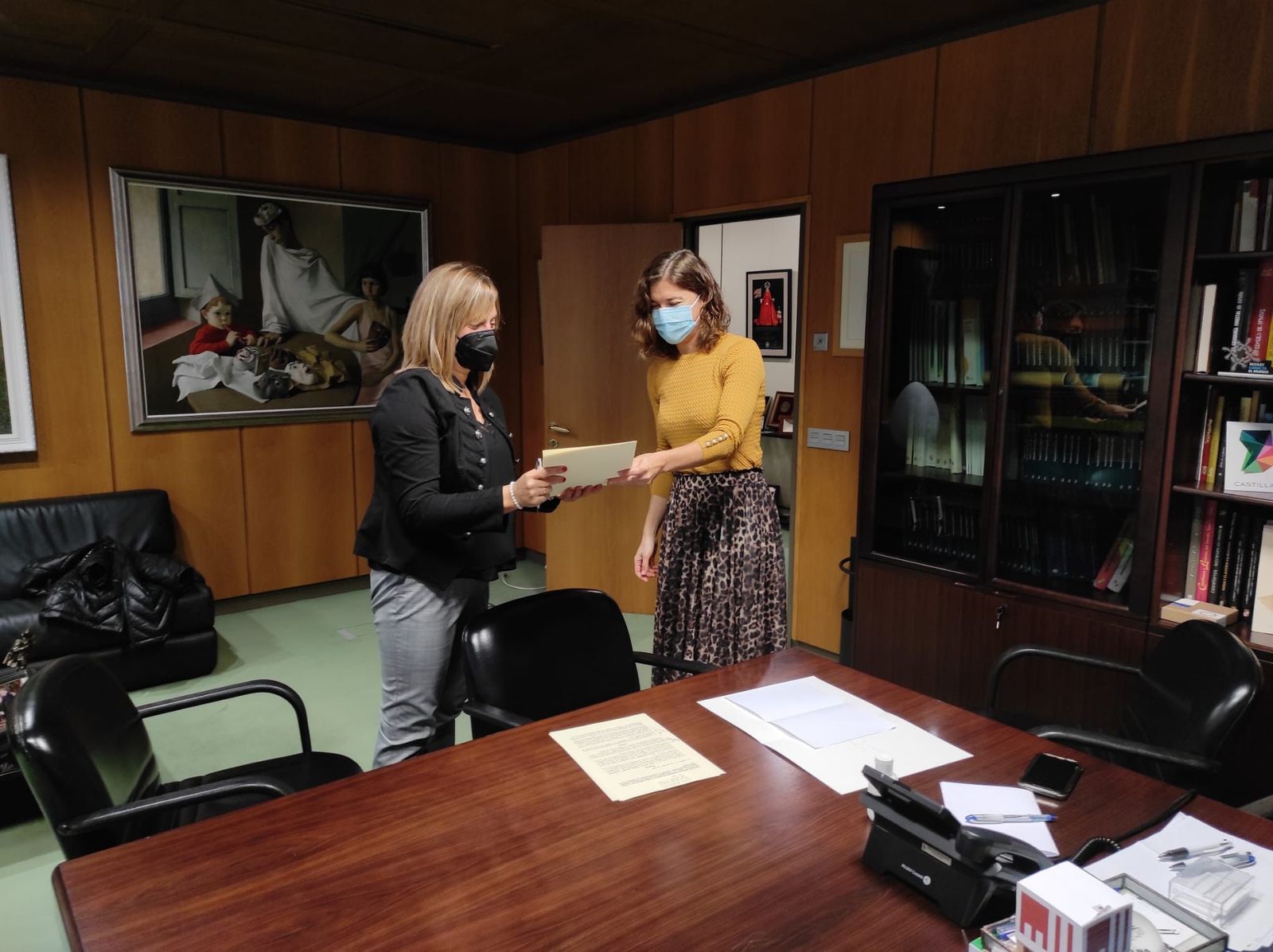 Delegada con alcaldesa de Villarrín de Campos