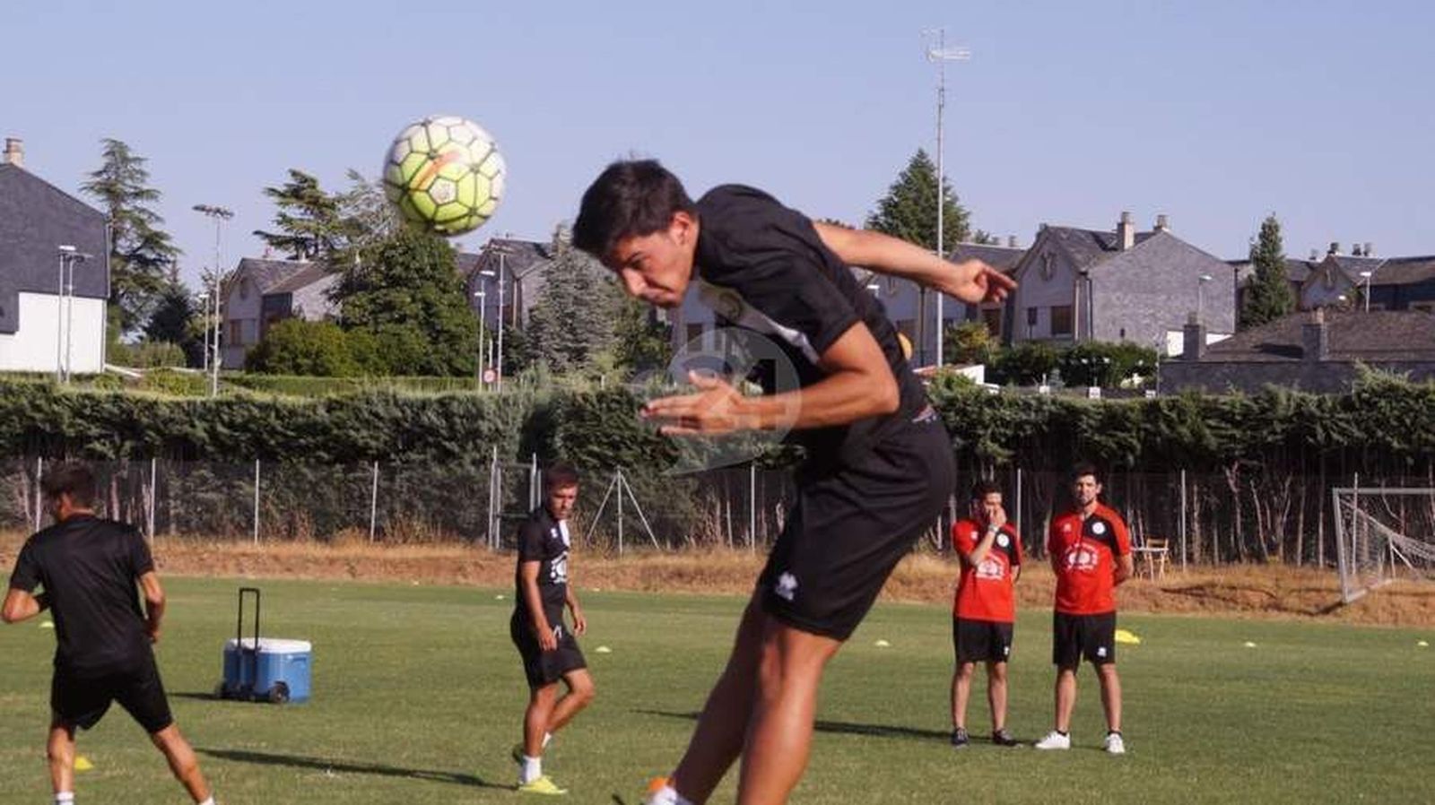Los veteranos de Unionistas ven un salto de calidad en los fichajes