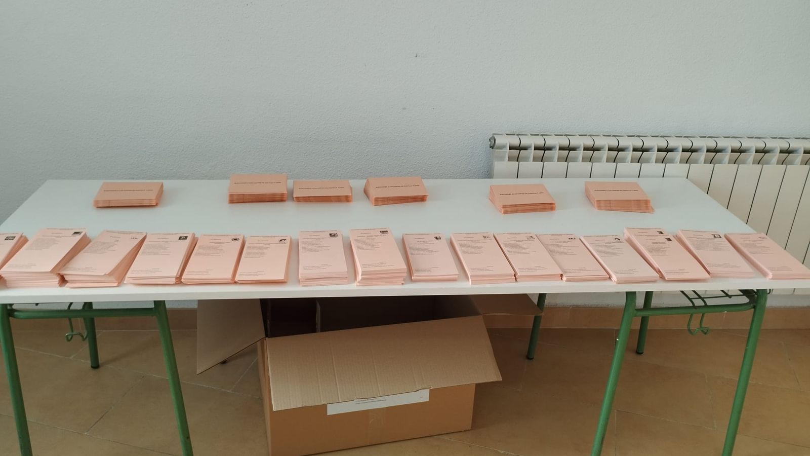 Mesa electoral en Ciudad Rodrigo