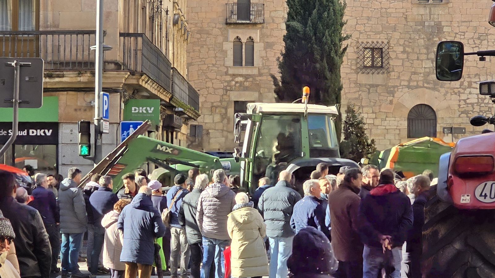 En imágenes la marcha con tractores y vehículos de campo en Salamanca en protesta contra Mercosur